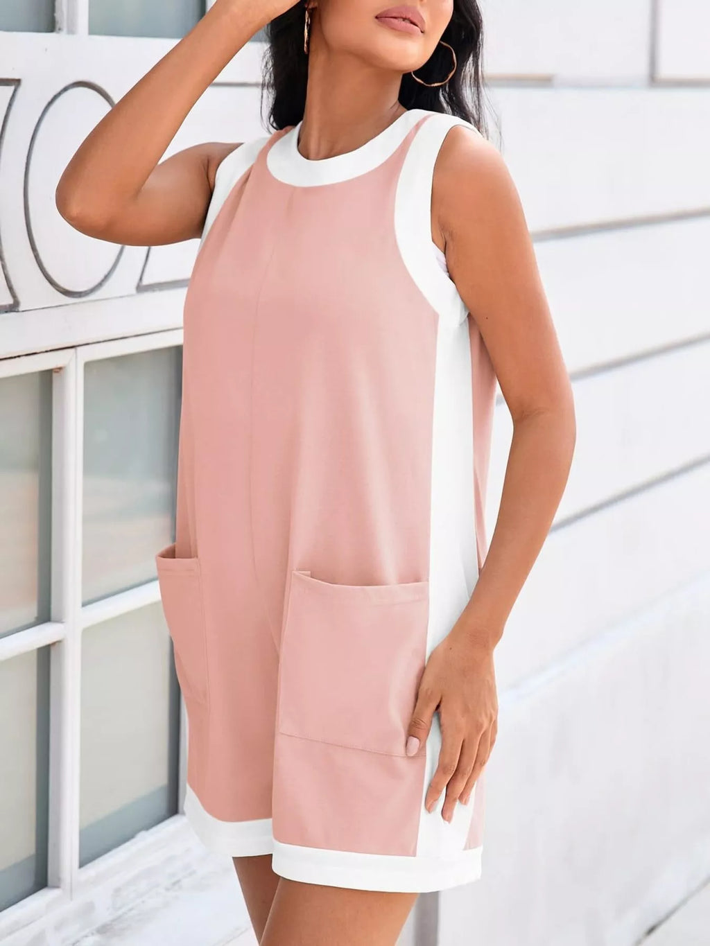 Contrast Trim Sleeveless Romper