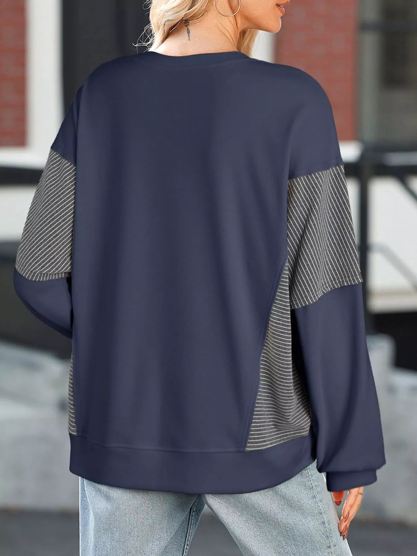 Striped Round Neck Long Sleeve Sweatshirt
