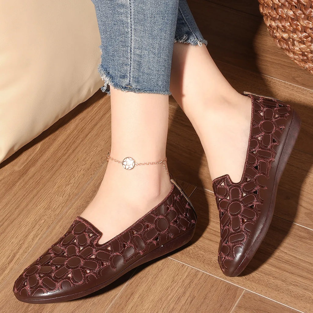 Cutout Round Toe Slip-Ons