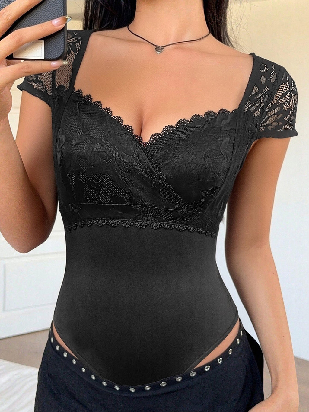 Lace Sweetheart Neck Cap Sleeve Bodysuit