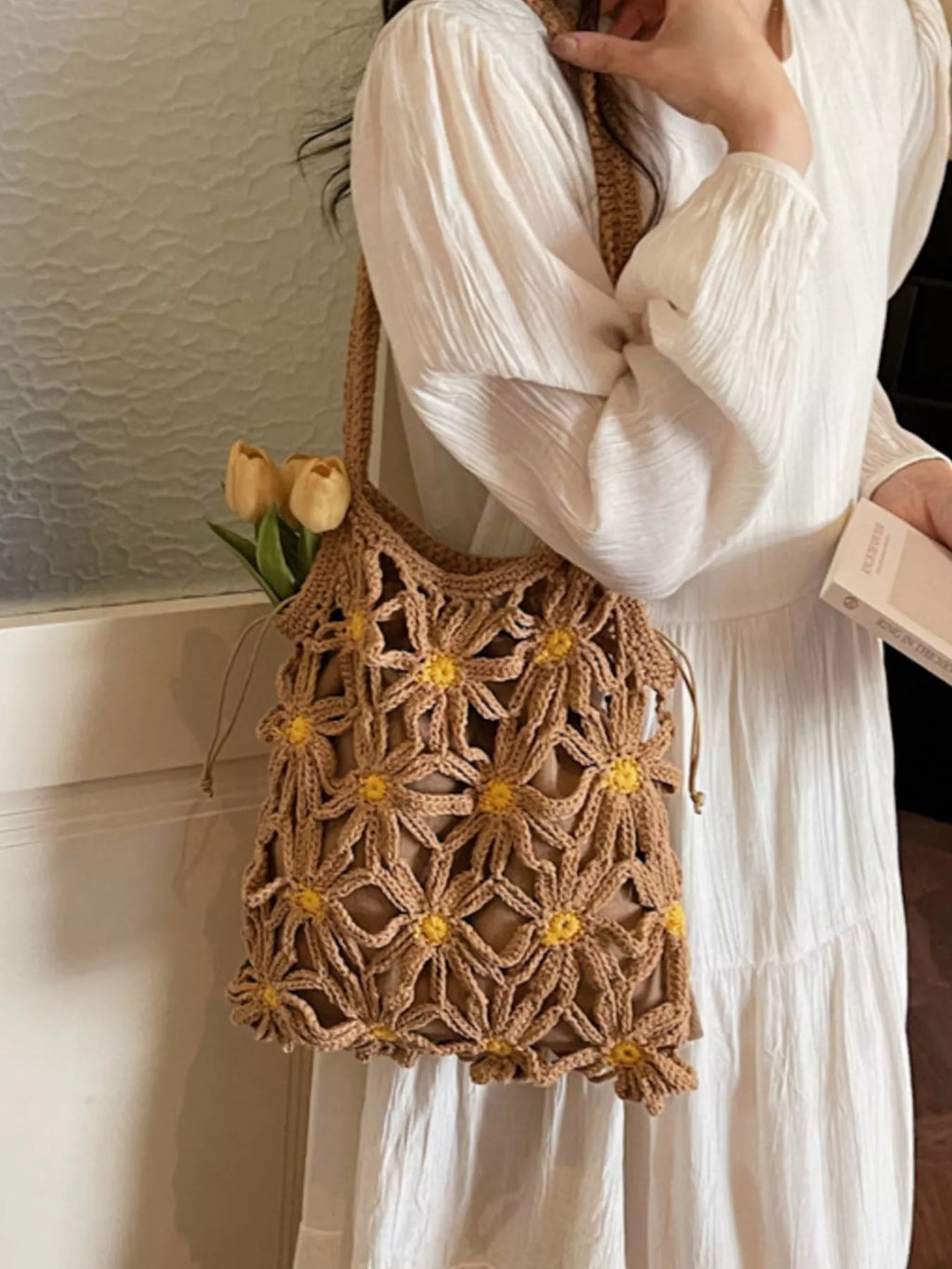 Crochet Daisy Shoulder Bag