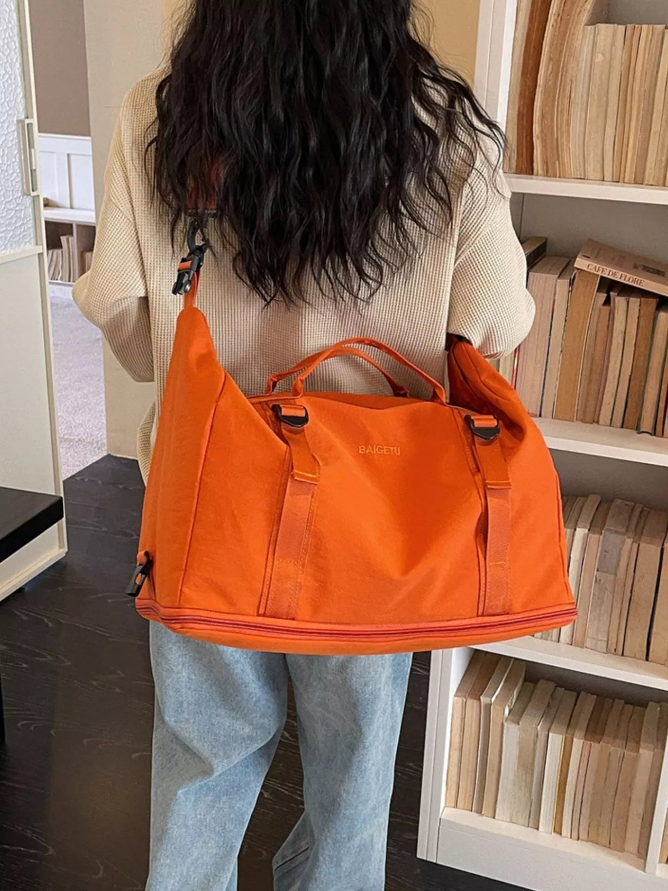 Lightweight Nylon Travel Bag