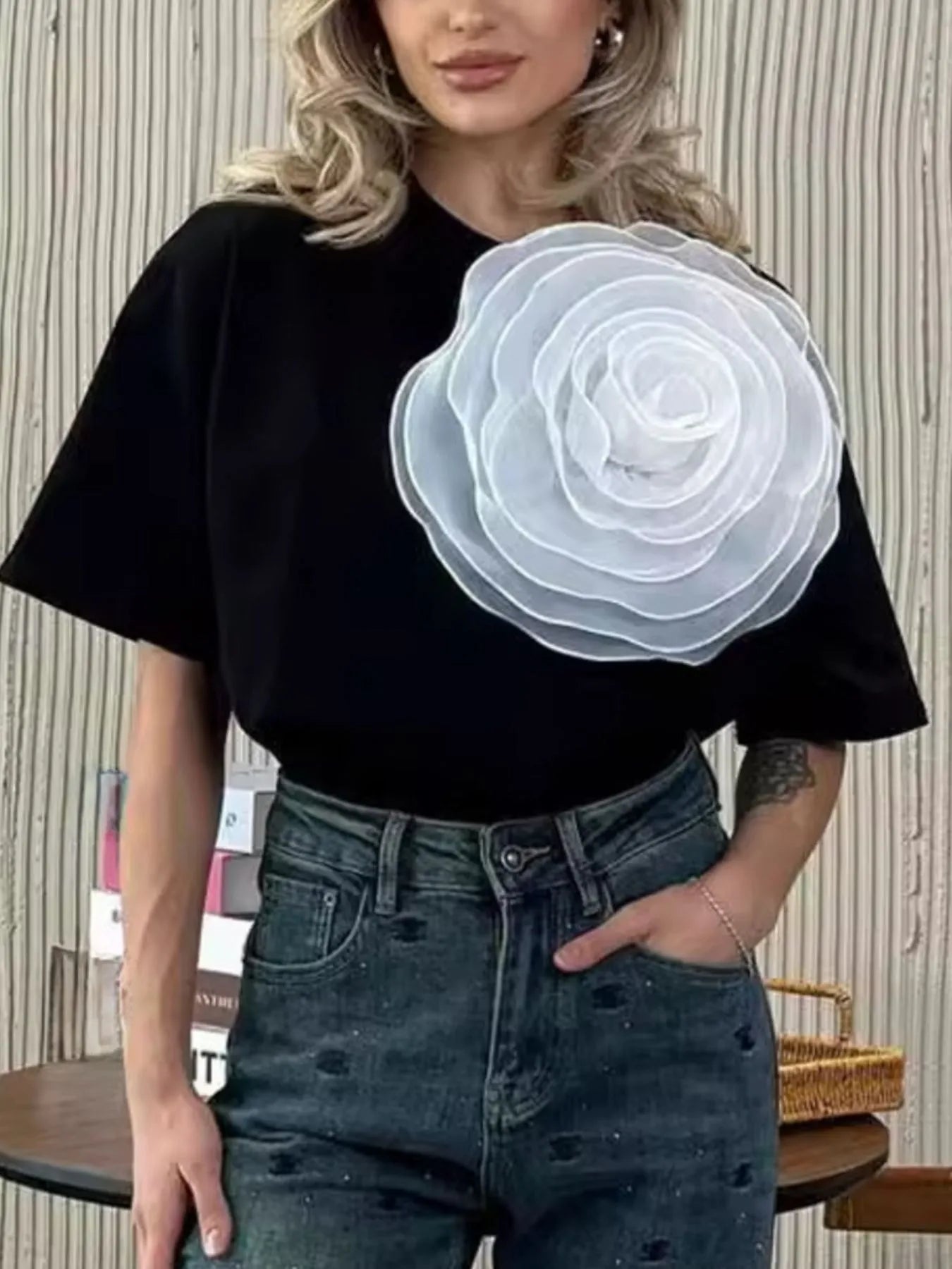 Flower Round Neck Short Sleeve T-Shirt