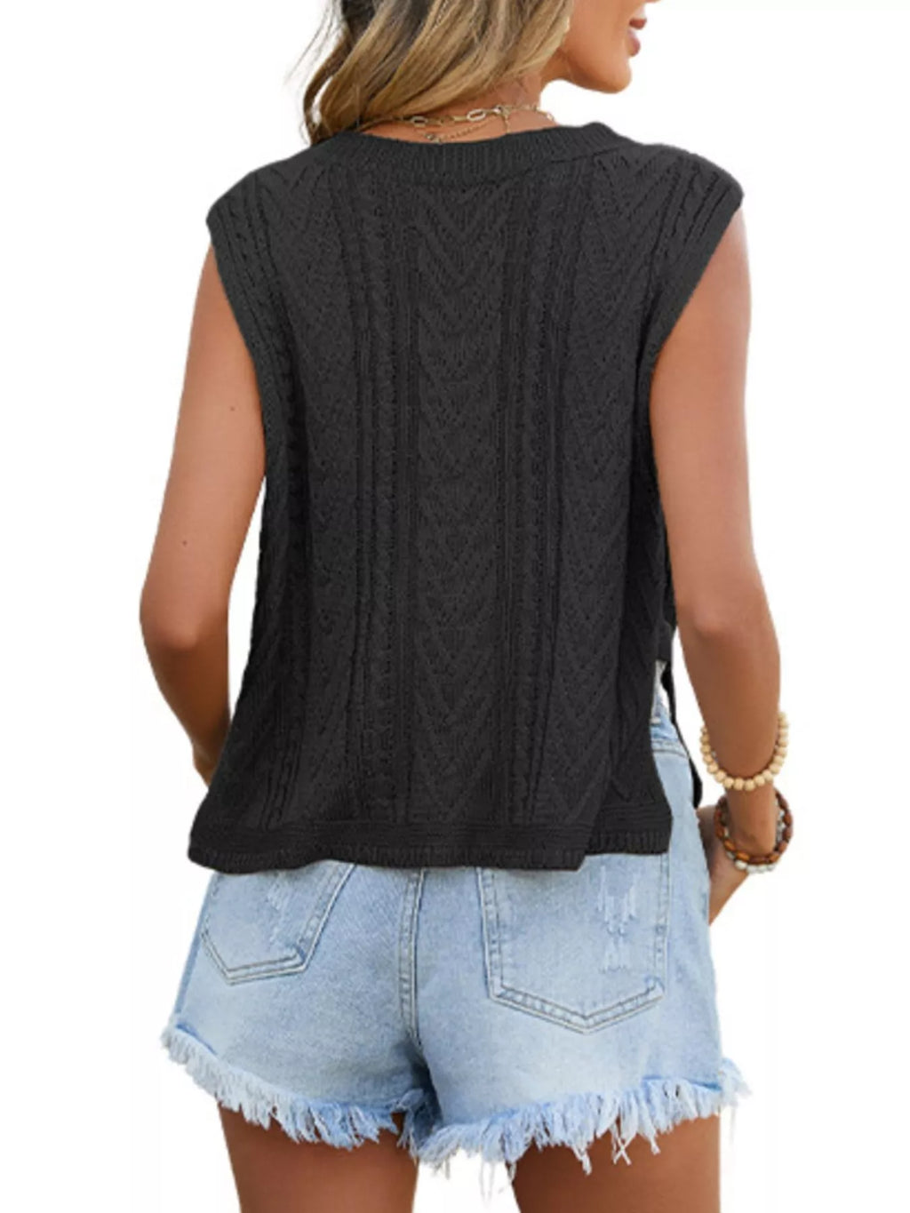 Cable Knit Round Neck Sweater Vest