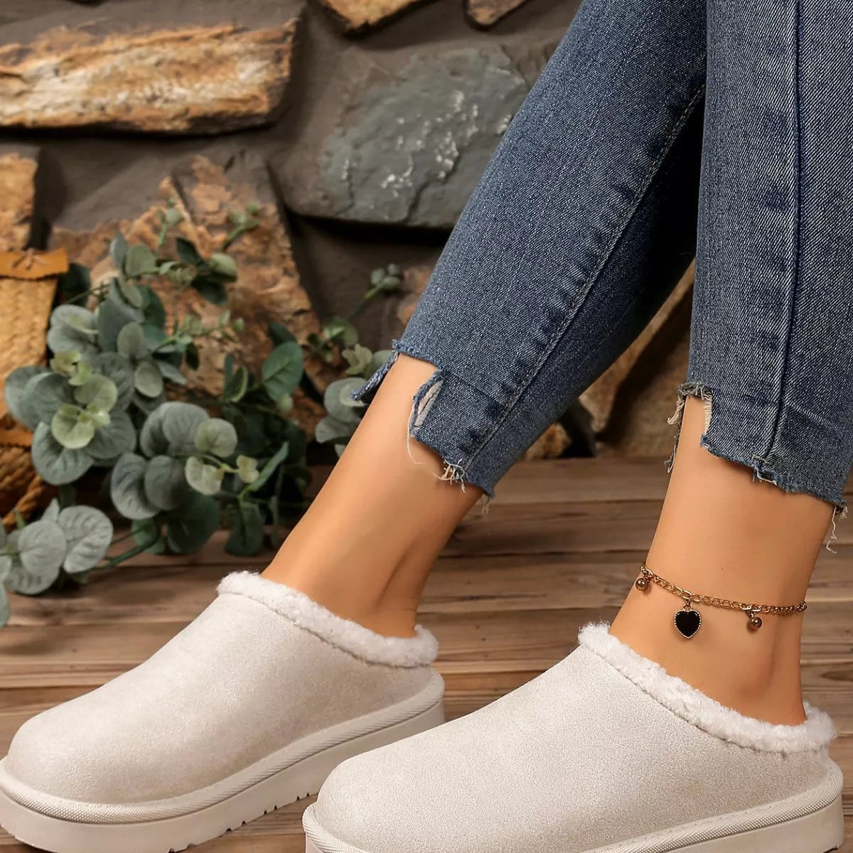 Plush Lined Round Toe Slippers