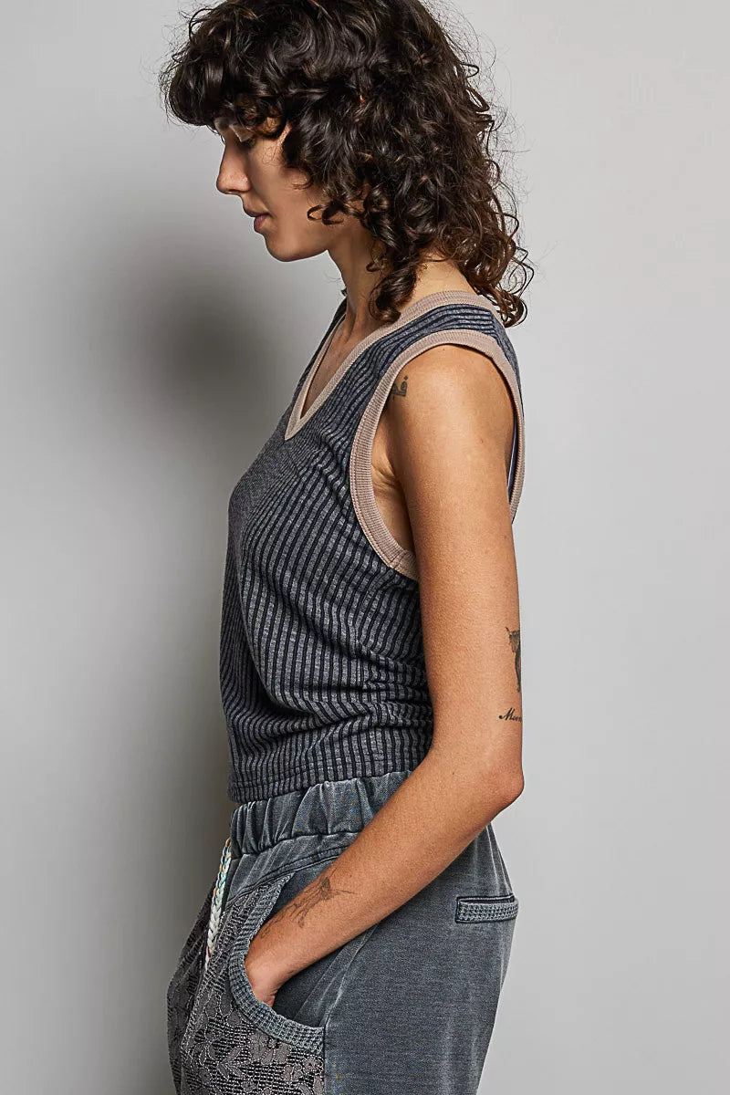 POL V-Neck Contrast Ribbed Sleeveless Tank