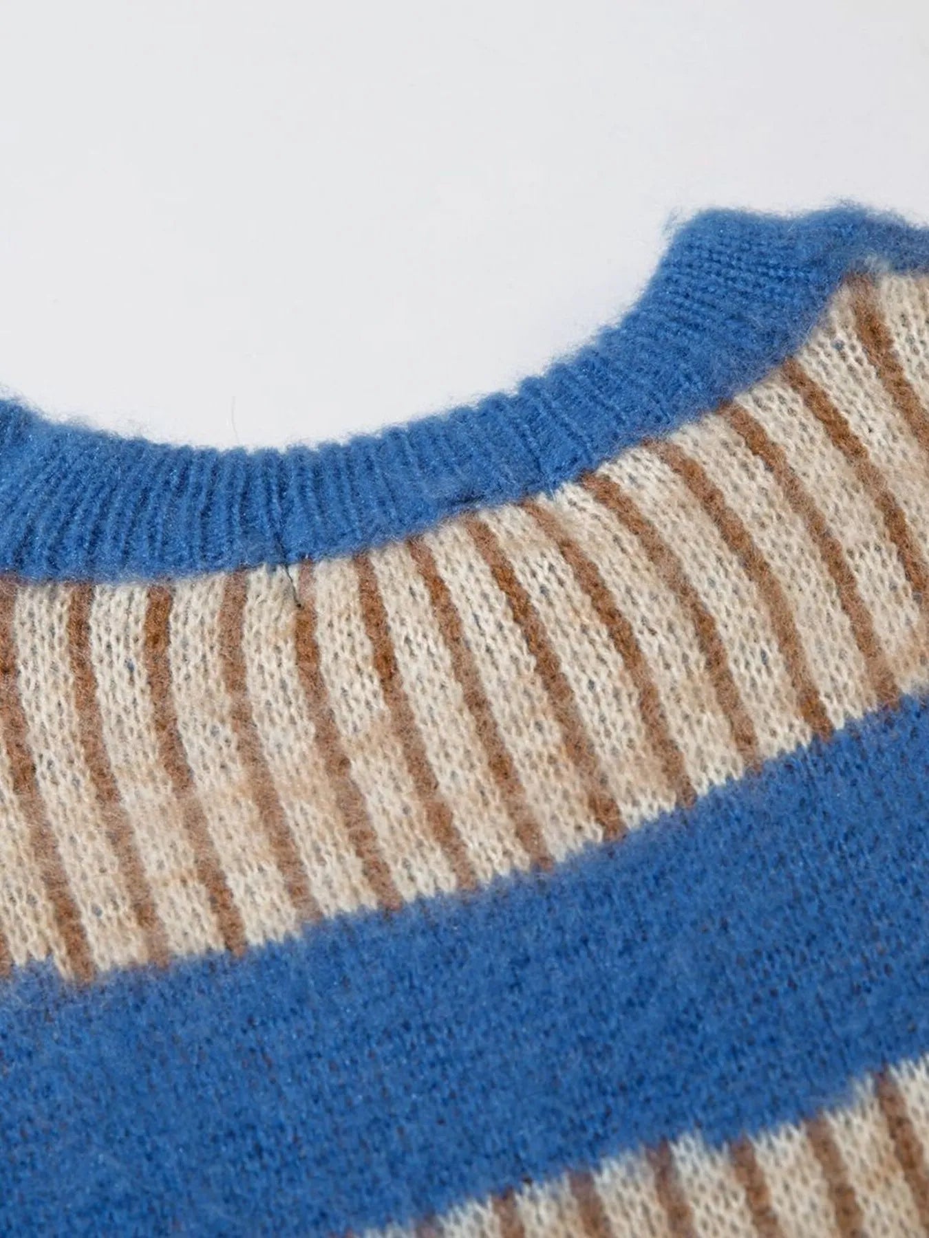 Men's Oversized Contrast Striped Round Neck Sweater