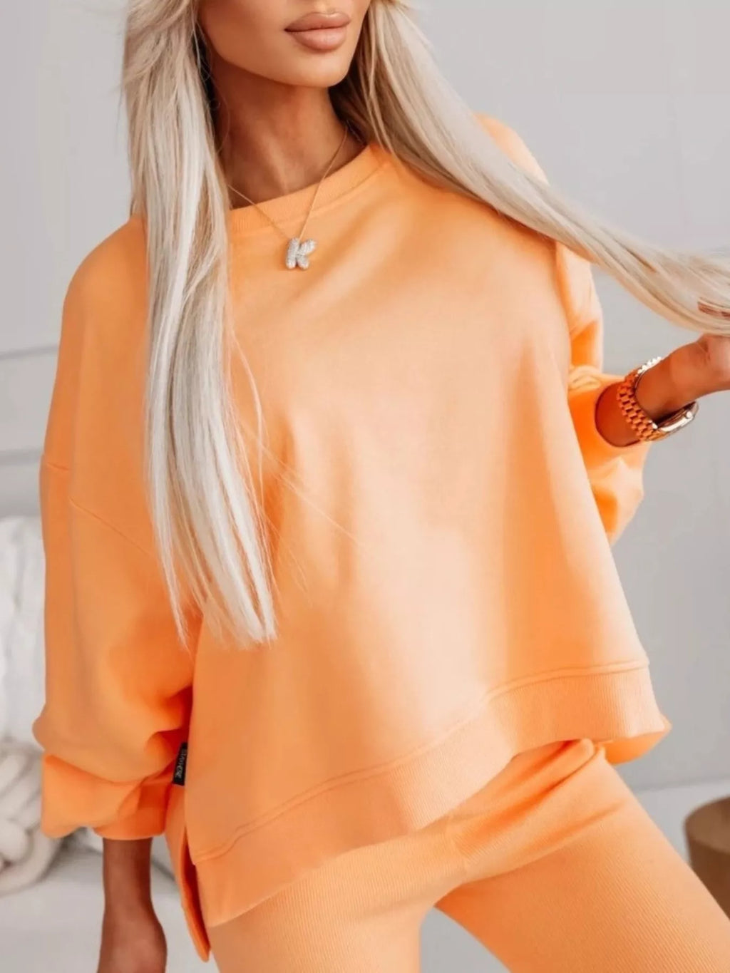 Side Slit Solid Color Oversized Sweatshirt
