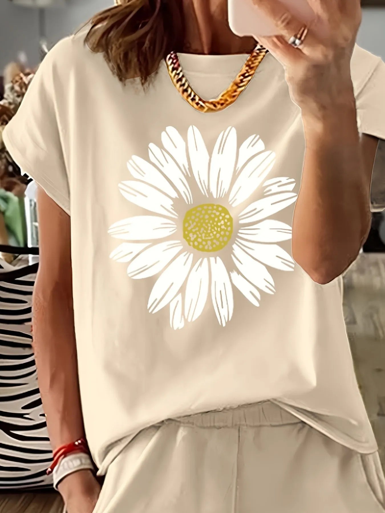 Daisy Short Sleeve Top and Shorts Two Piece Set