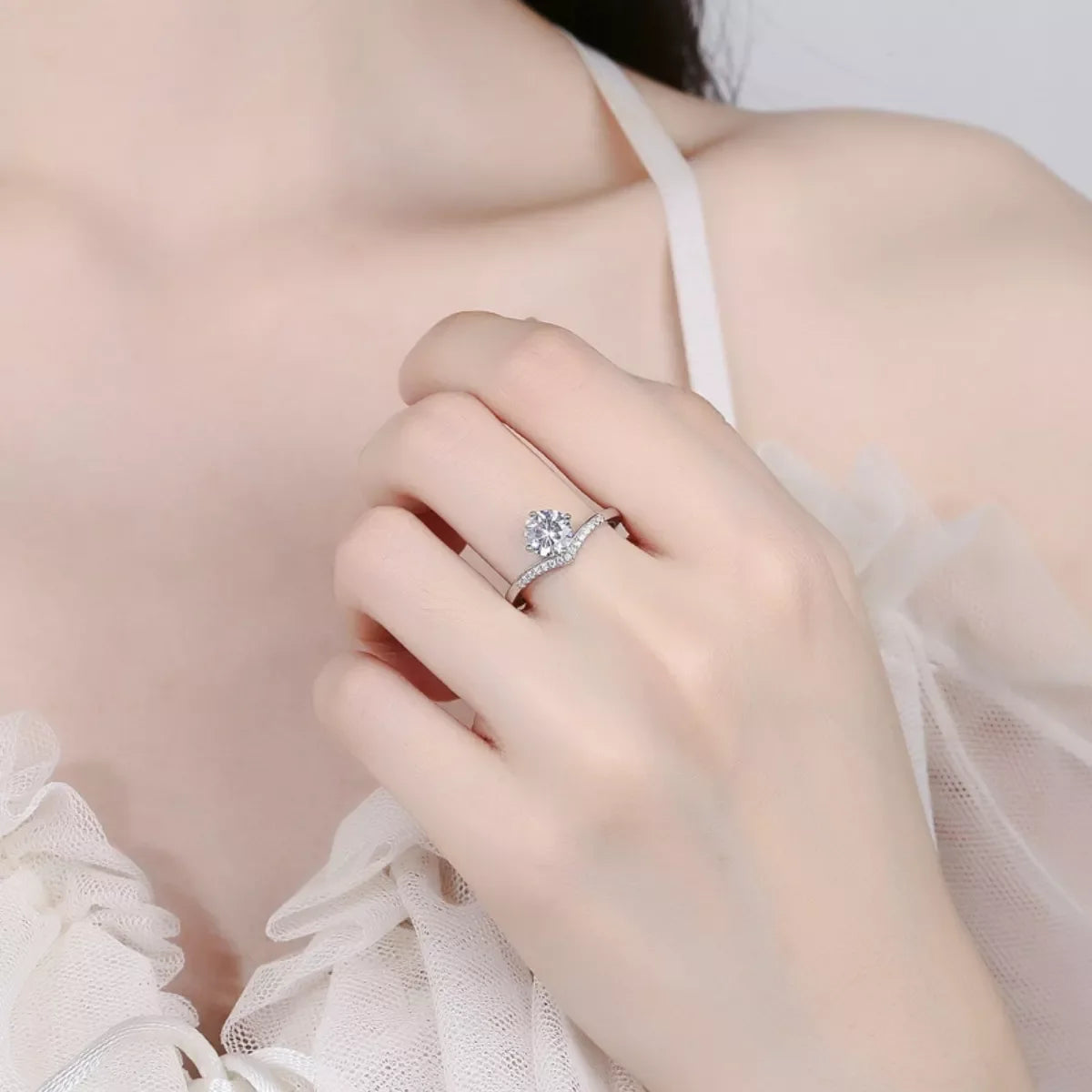 1 Carat Moissanite 925 Sterling Silver Ring