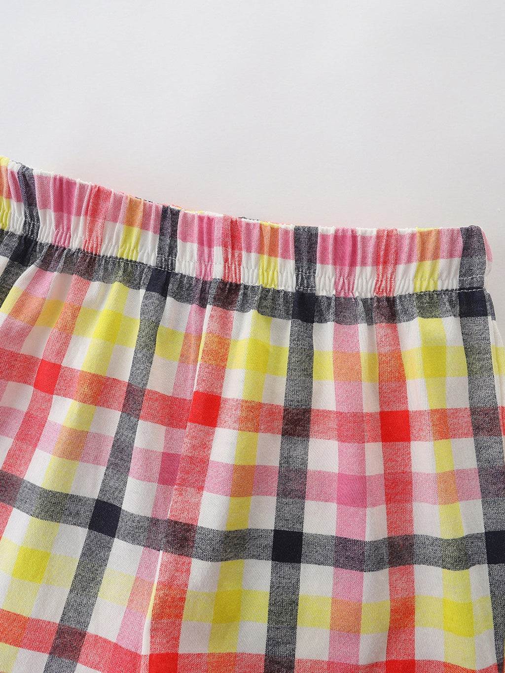 Children's Cartoon Graphic Ruffle Trim Tee & Plaid Shorts Set
