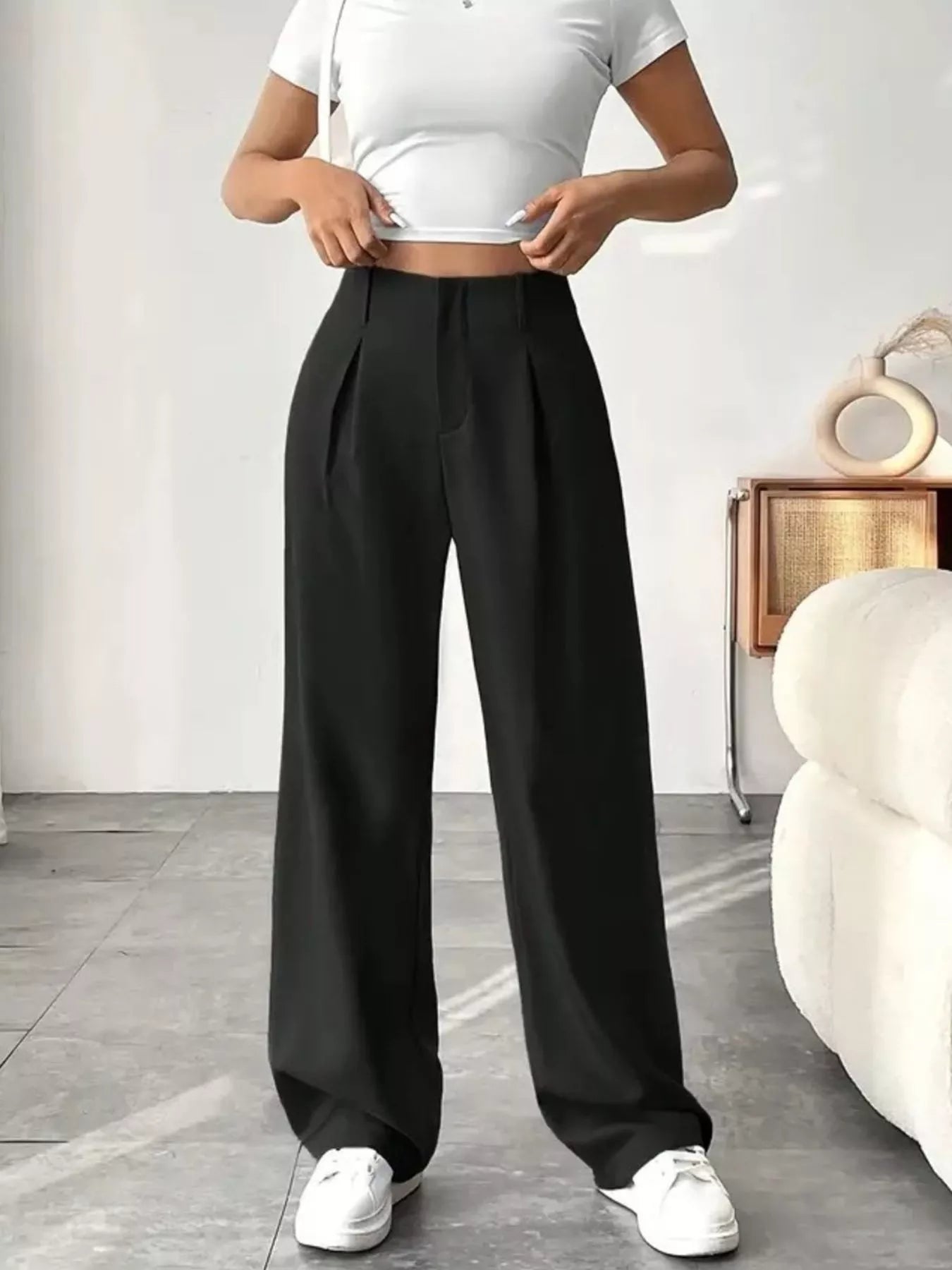 Wide Leg Pleated Pants