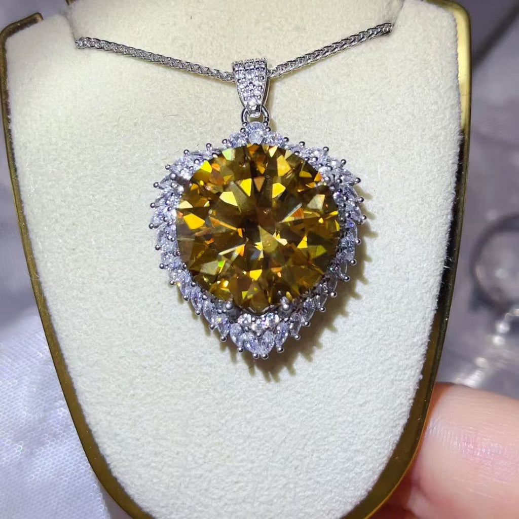 20 Carat Moissanite 925 Sterling Silver Pendant Necklace