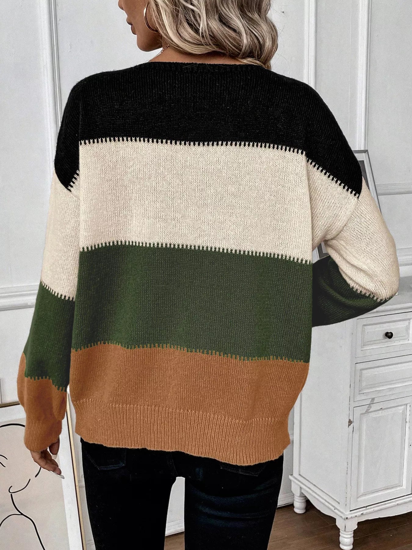 Color Block Round Neck Knit  Sweater