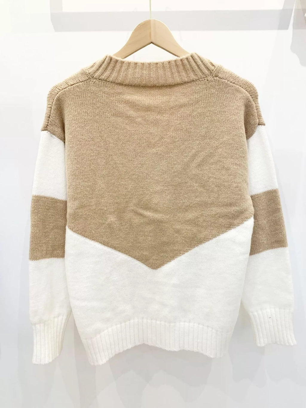 Color Block V-Neck Knit Sweater