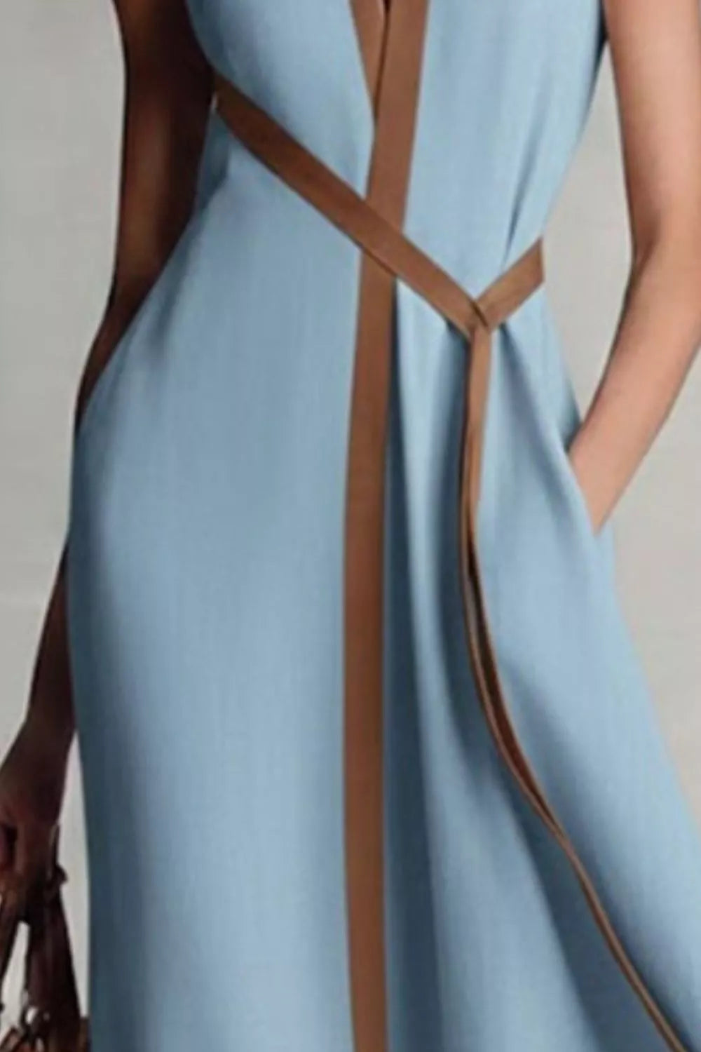 Sleeveless Contrast Trim Midi Dress
