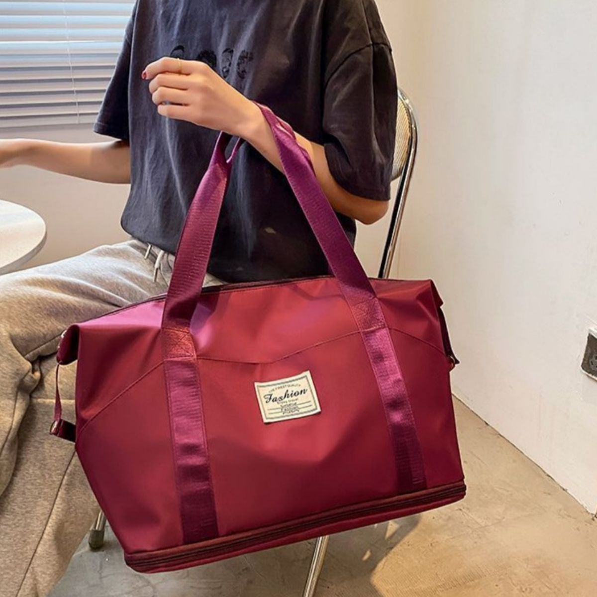 Large Capacity Lightweight Travel Duffel Bag