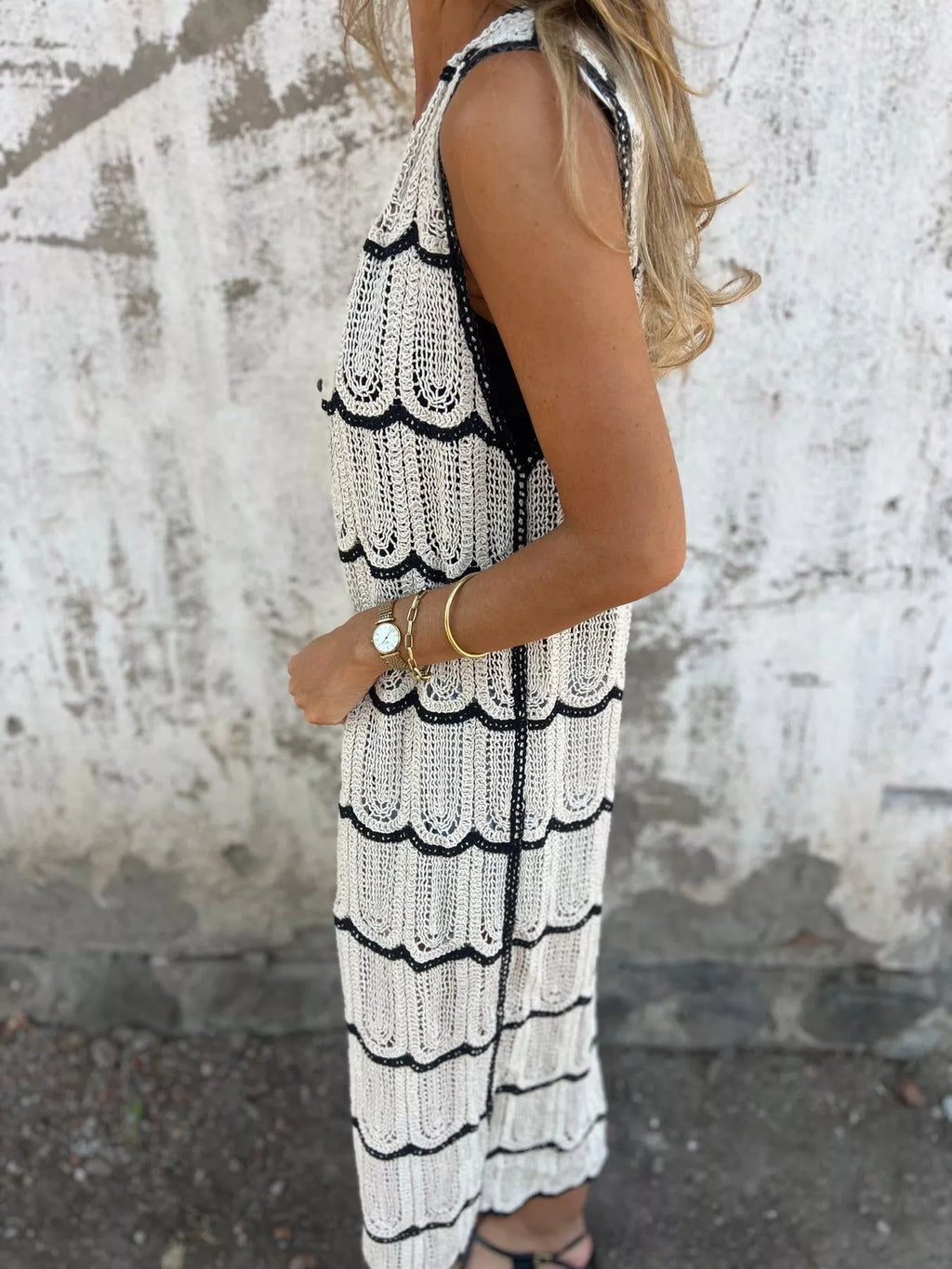 Sleeveless Crochet Longline Cardigan