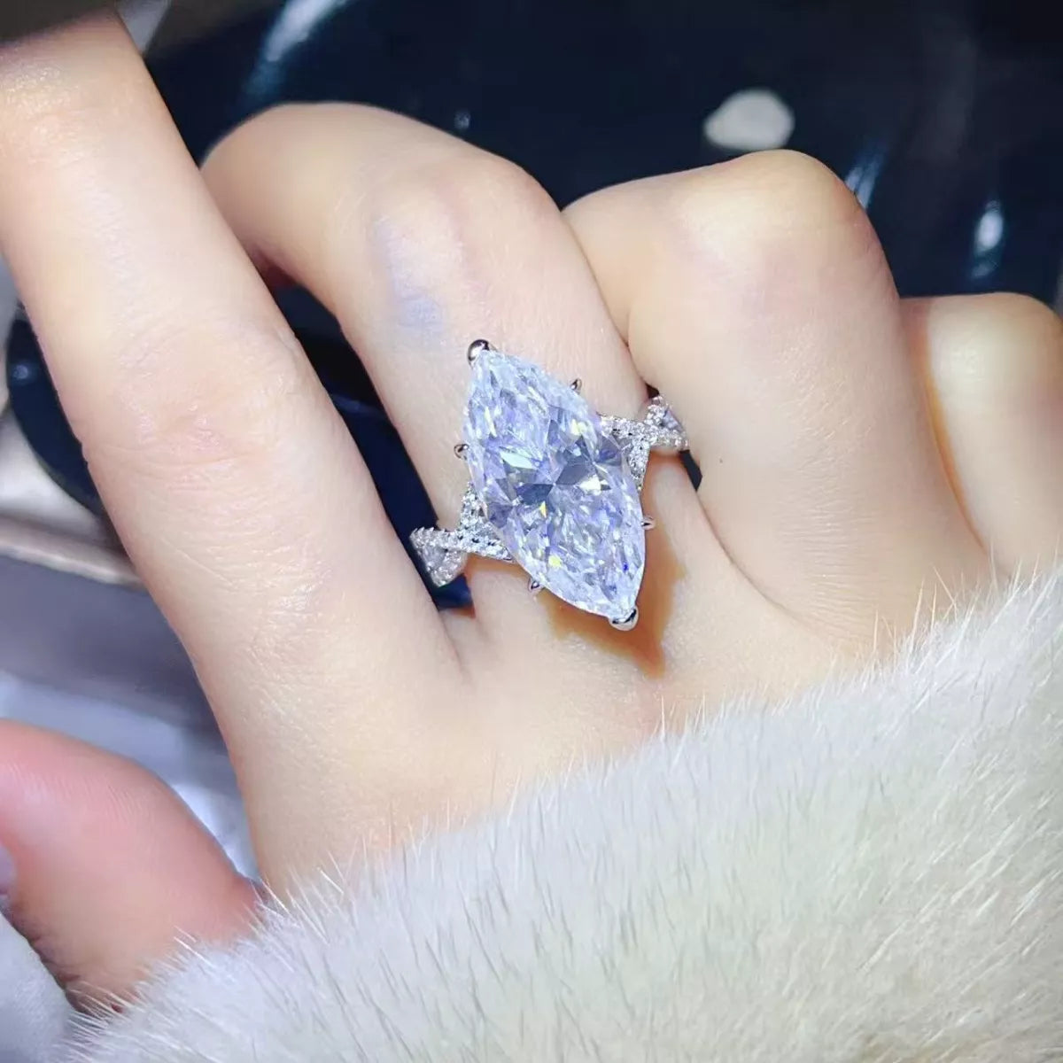 10 Carat Moissanite 925 Sterling Silver Ring