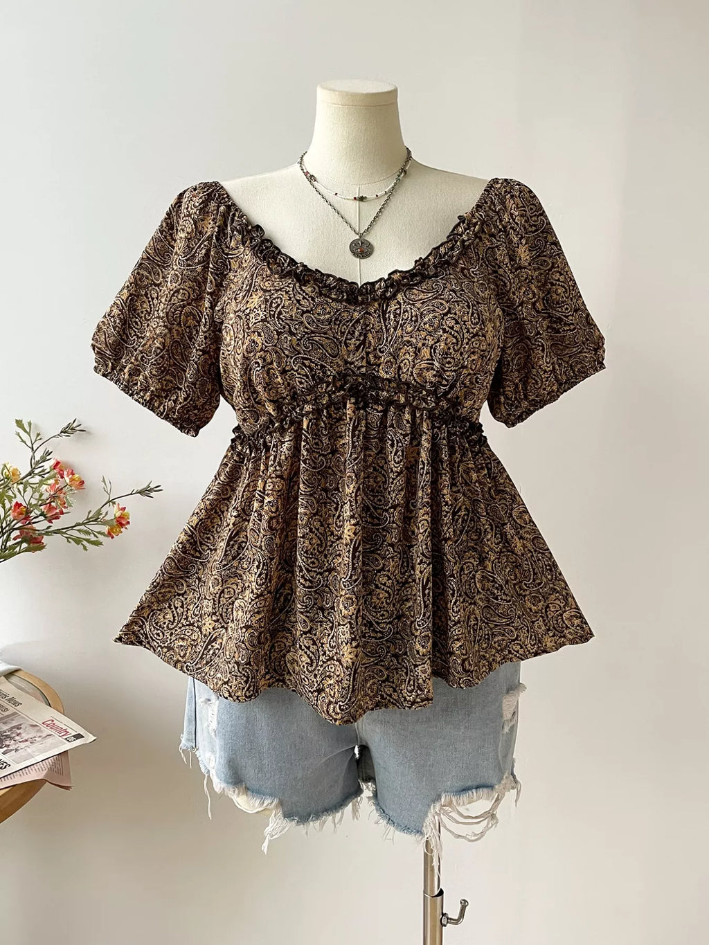 Plus Size Paisley Print Short Sleeve Blouse