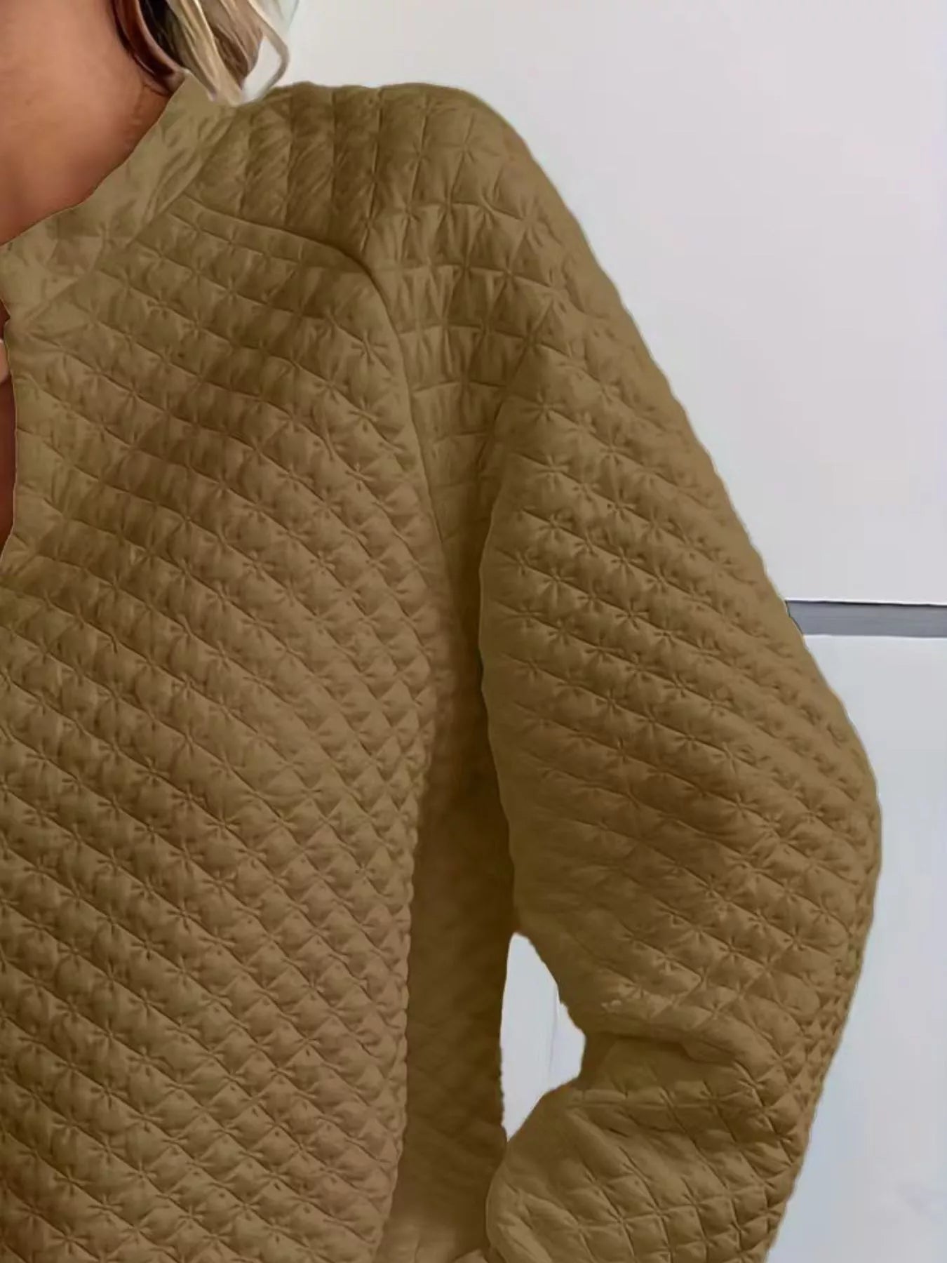 Quilted Texture Long Sleeve Sweatshirt with Notched Neck