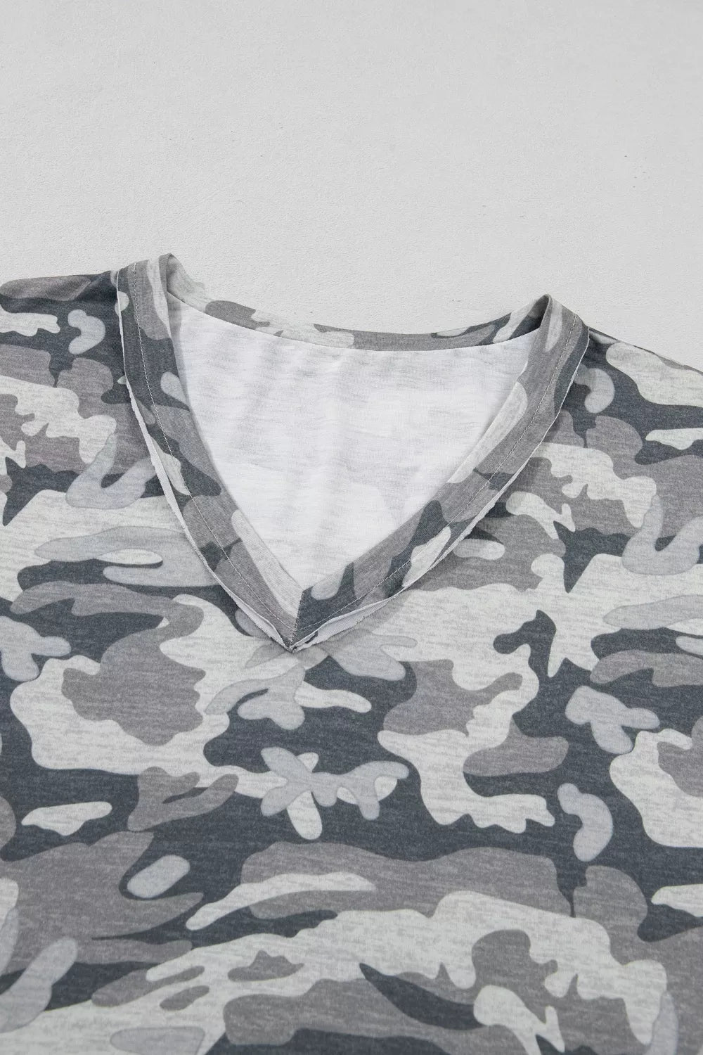 Camouflage Print Raw Edge V Neck Tee