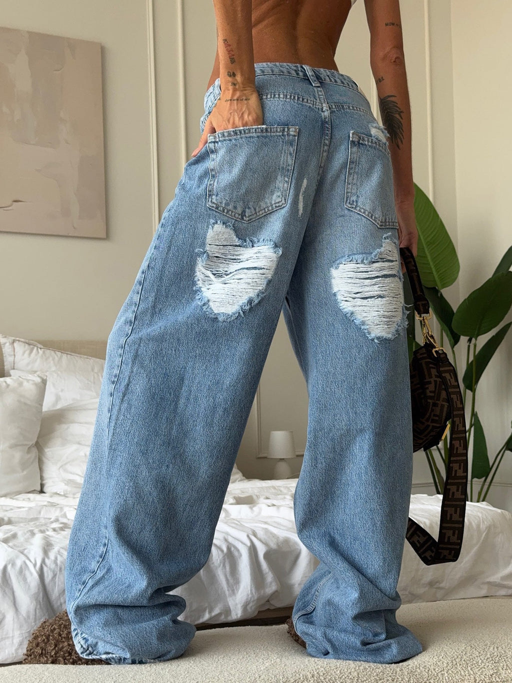 Wide Leg Washed Jeans