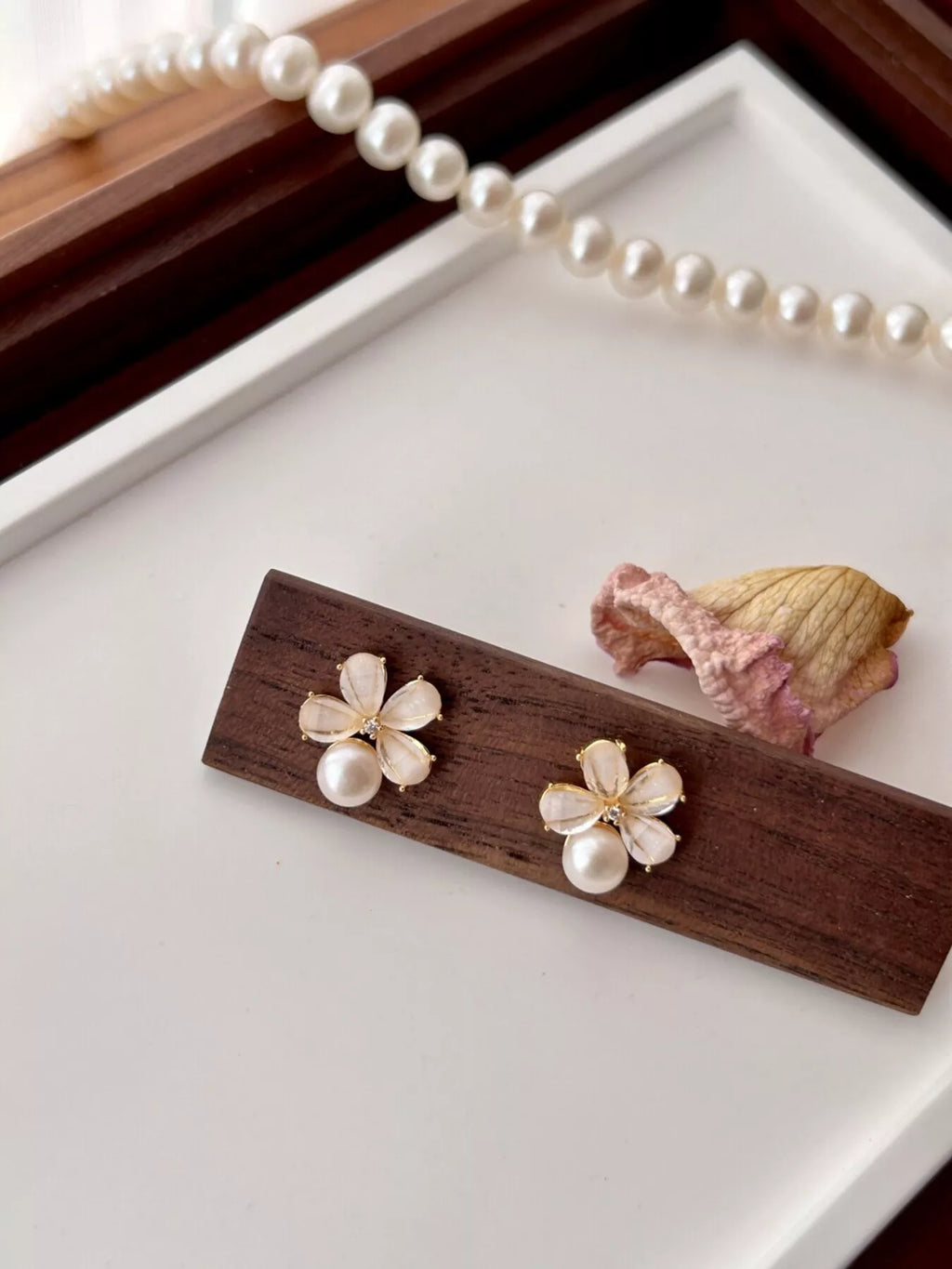 Floral Pearl Stud Earrings