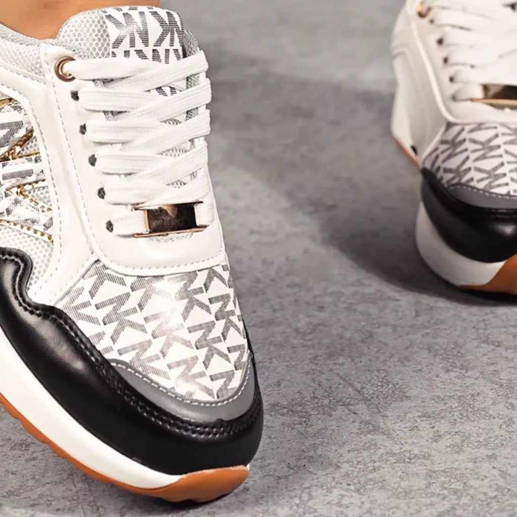 Lace Up Round Toe Sneakers