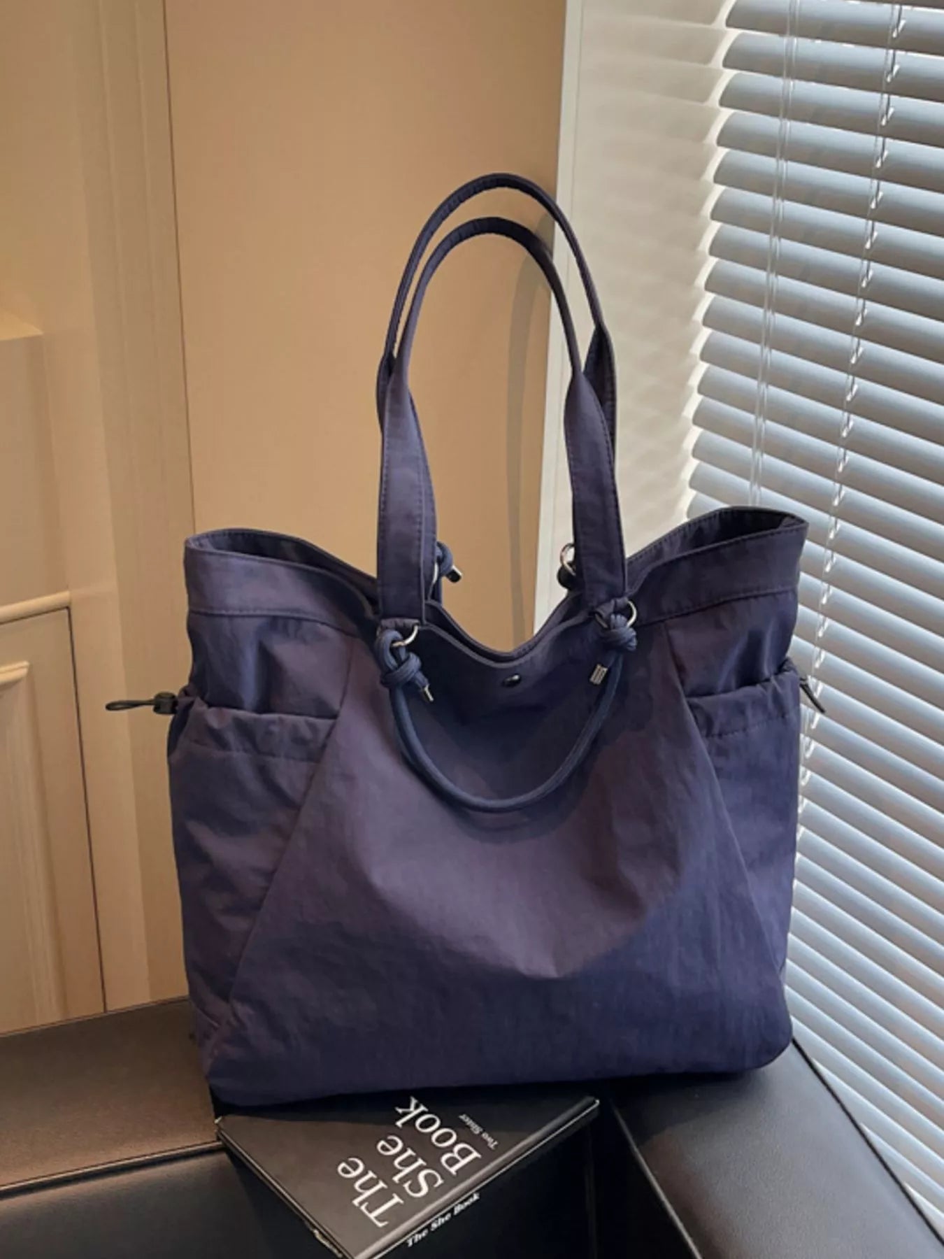 Nylon Lightweight Large Capacity Shoulder Bag