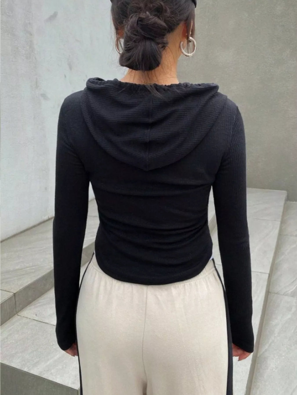 Ribbed Knit Cropped Zip-Up Outerwear
