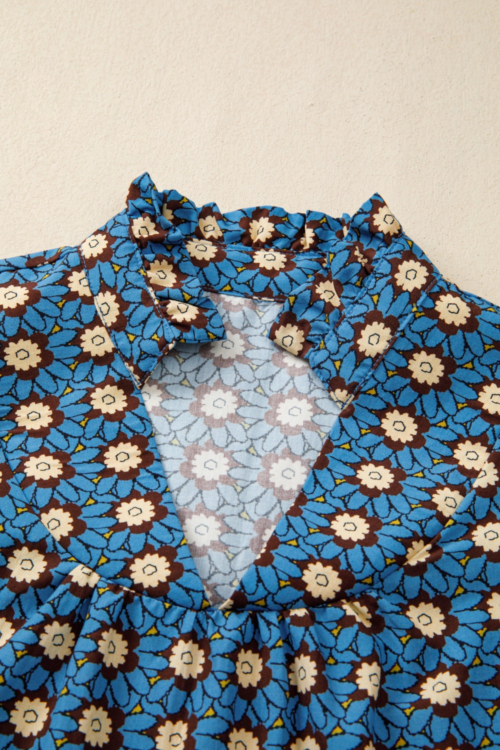 Floral Print V Neck Pleated Detail Short Puff Sleeve Blouse