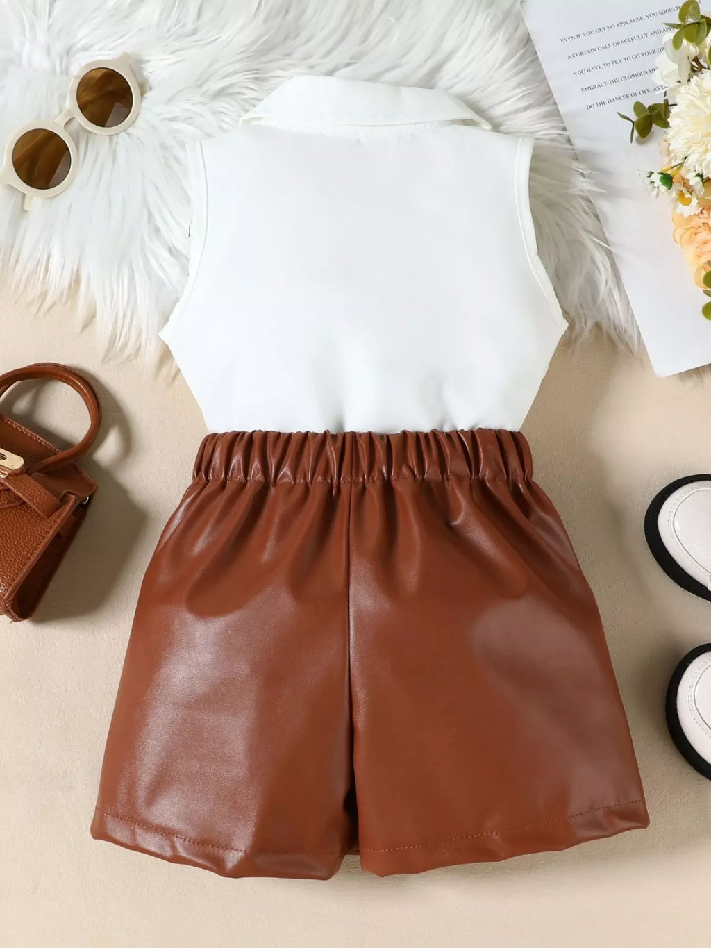 Children‘s Ruffle Decor Top & Button Detail Skort Set
