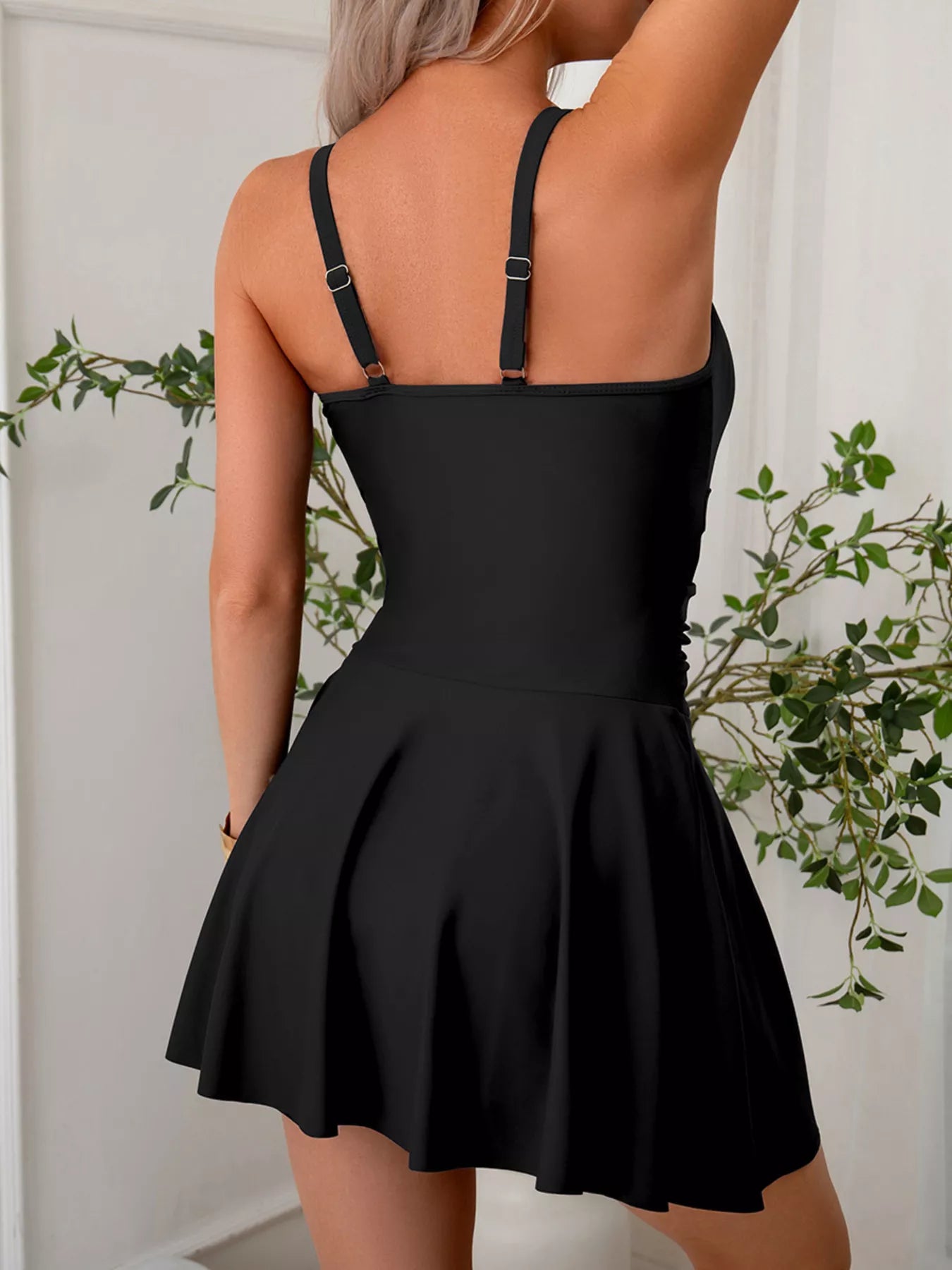 Mesh Panel Scoop Neck One-Piece Swimsuit