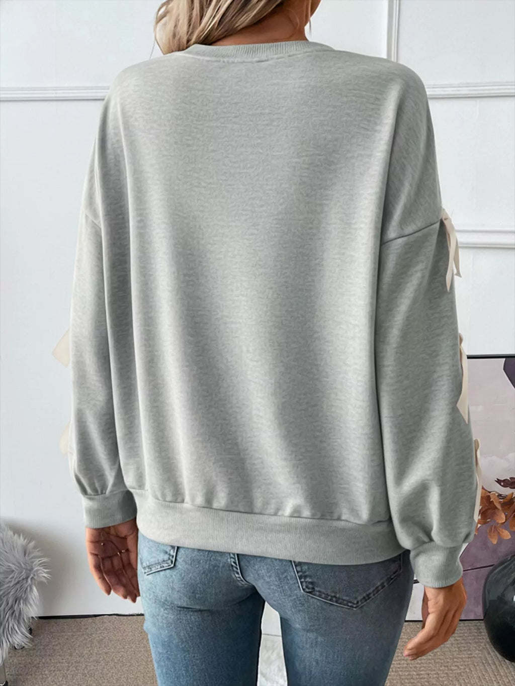 Bowknot Sleeve Round Neck Sweatshirt