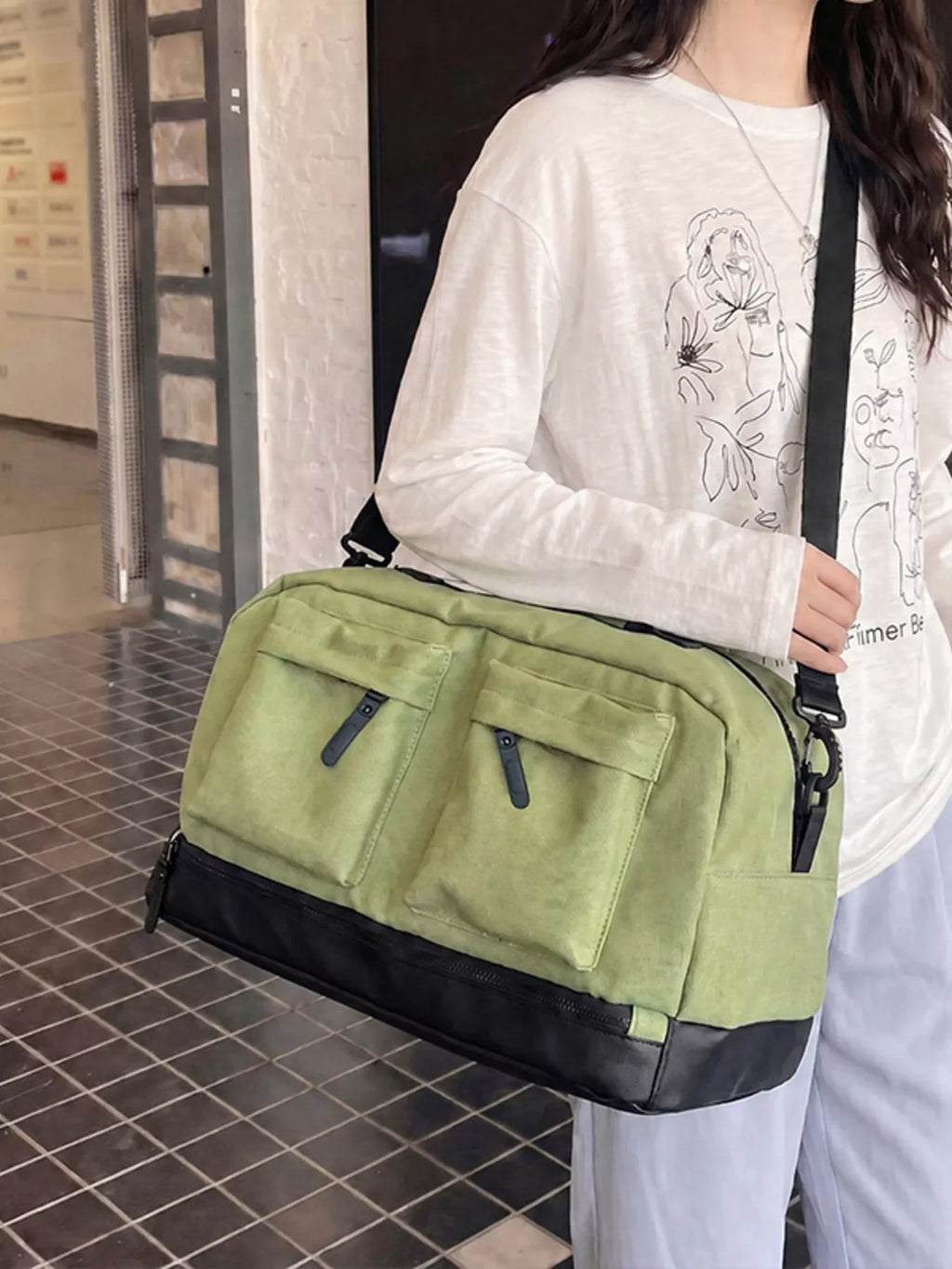 Multiple Pockets Travel Bag