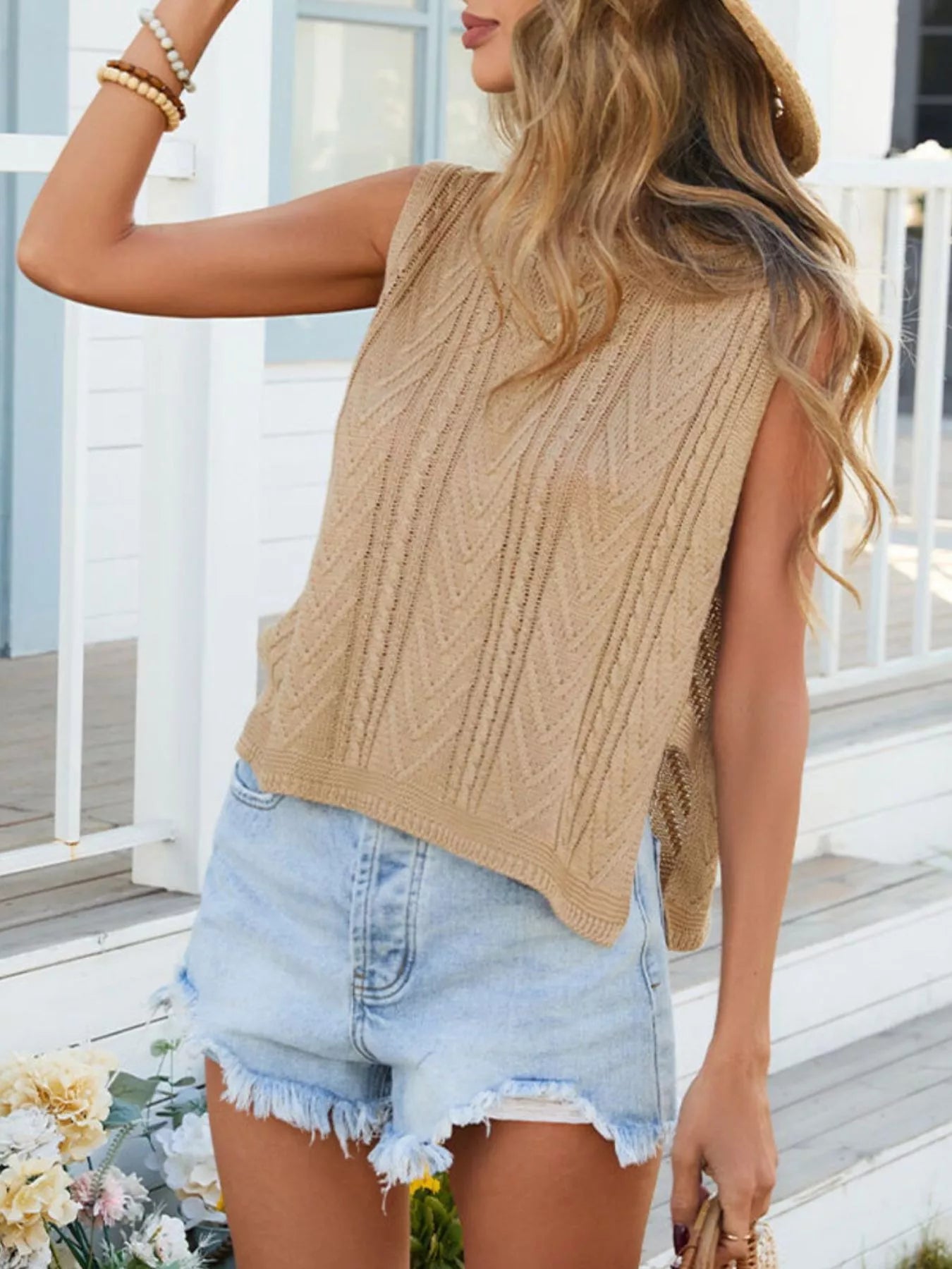 Cable Knit Round Neck Sweater Vest
