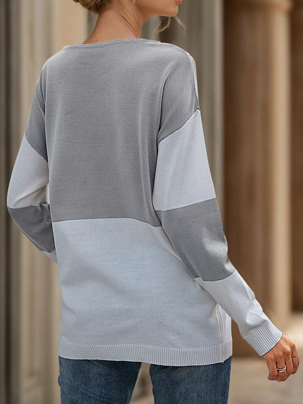 Color Block V-Neck Knit Top