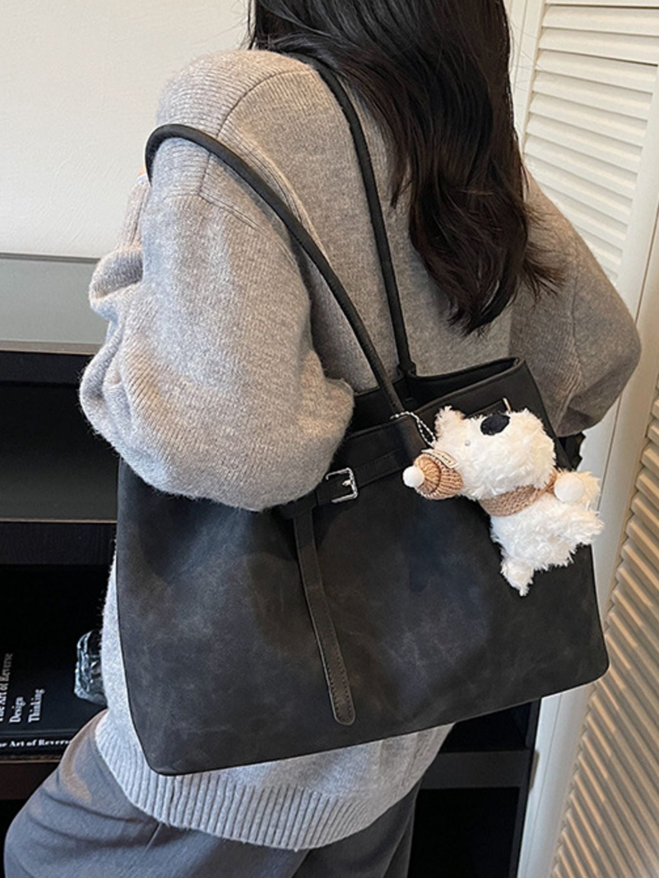 Buckle Detail Shoulder Bag