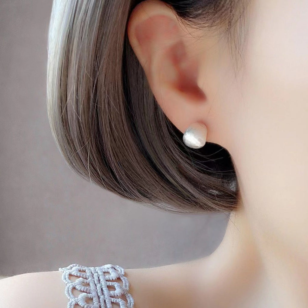 925 Sterling Silver C-Hoop Earrings