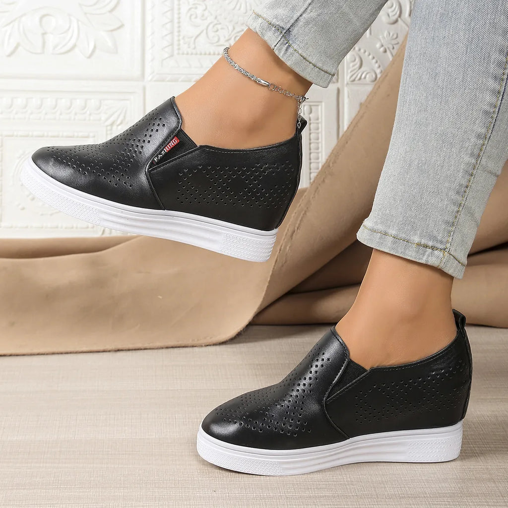 Round Toe Platform Loafers