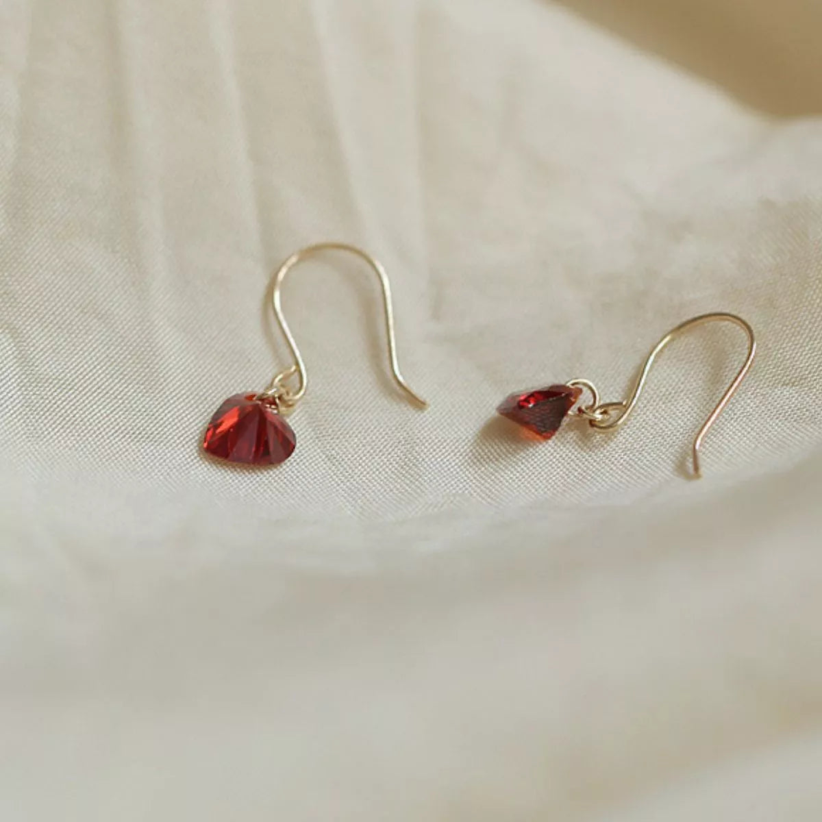 Zircon Heart Drop Earrings