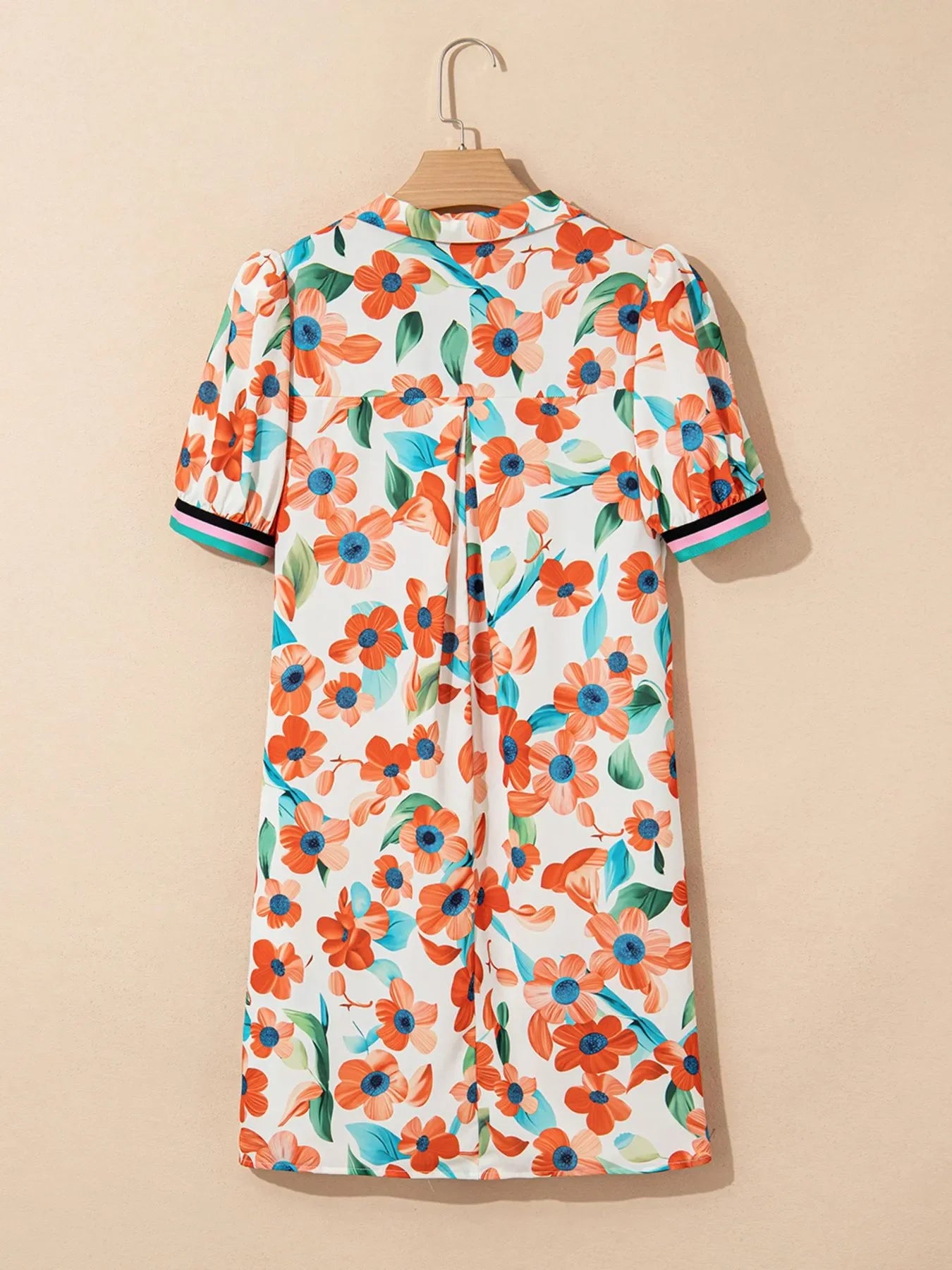 Contrast Trim Floral Split Neck Puff Short Sleeve Tiered Mini Dress
