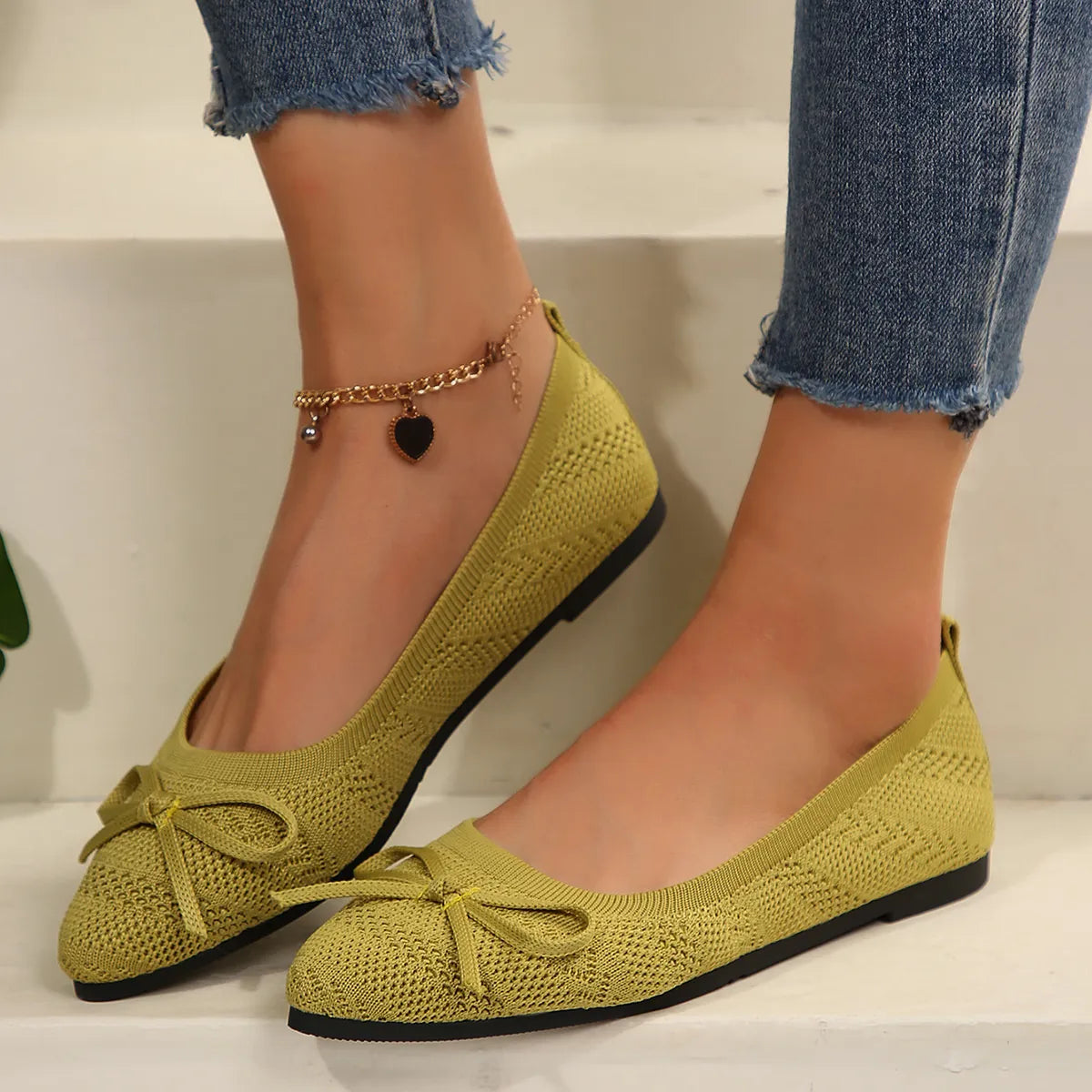 Bow Point Toe Flats Slip-Ons