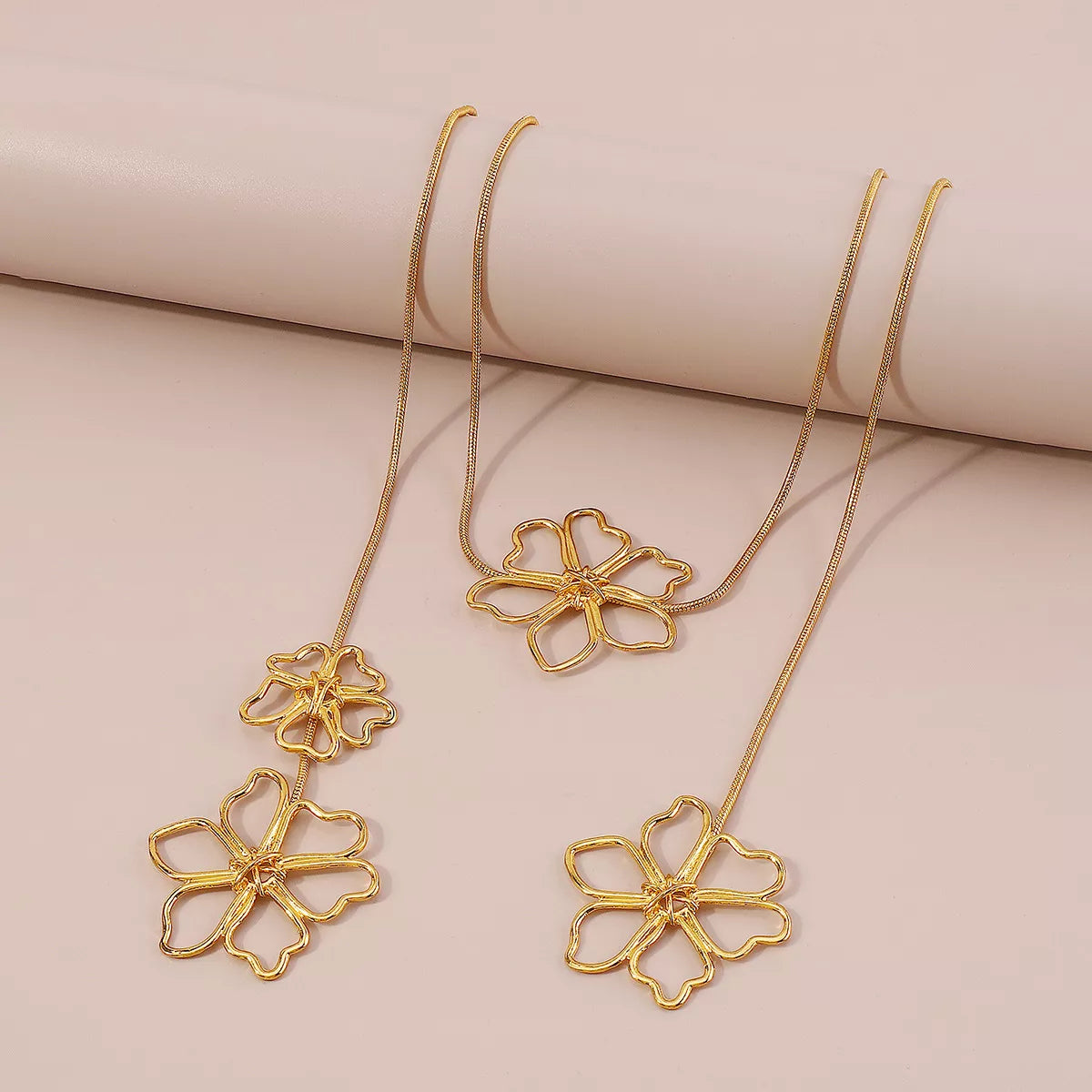 18K Gold-Plated Alloy Flower Necklace