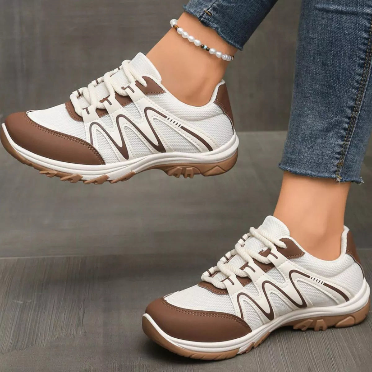 Lightweight Lace Up Athletic