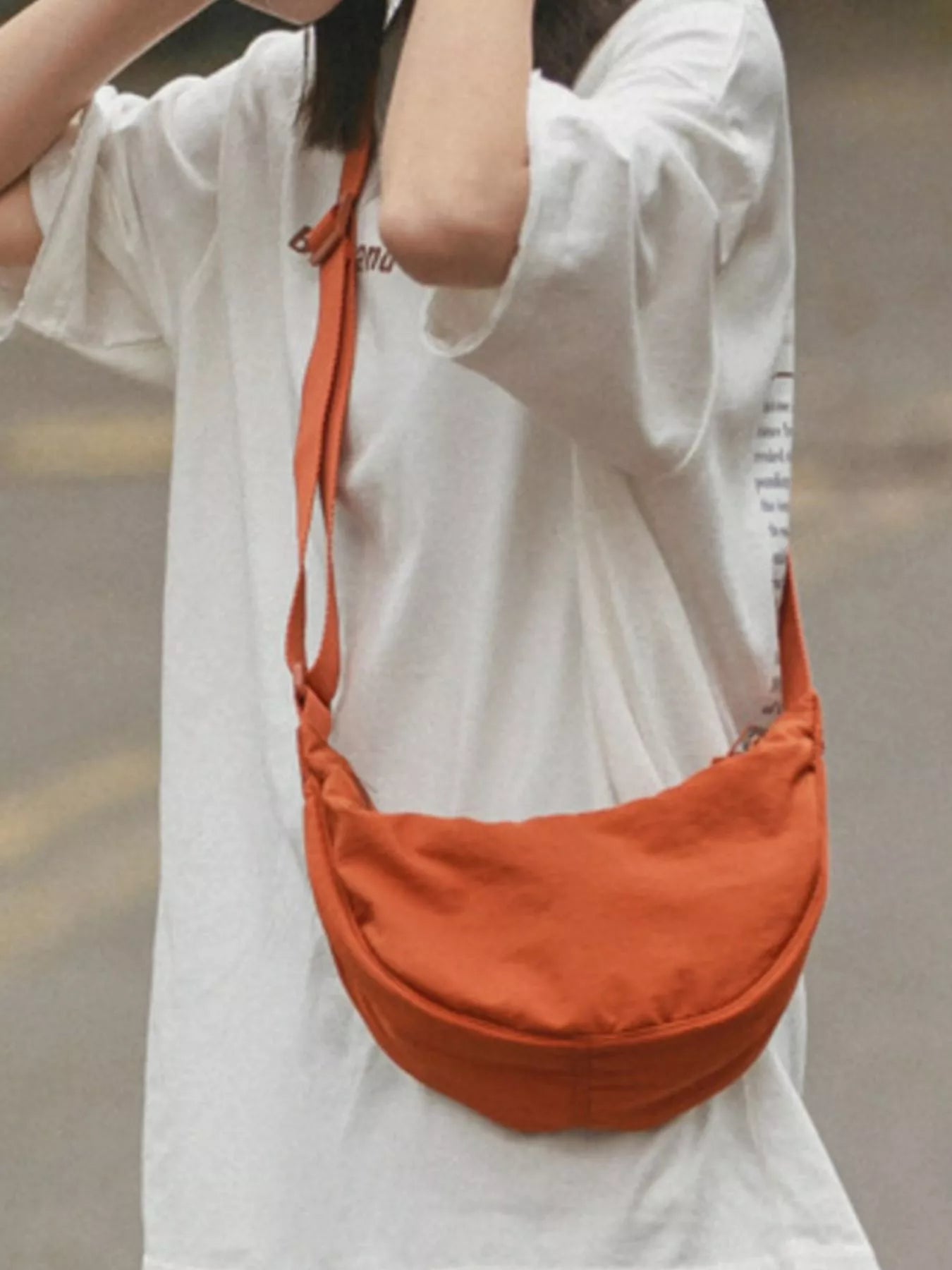 Casual Lightweight Crescent Crossbody Bag