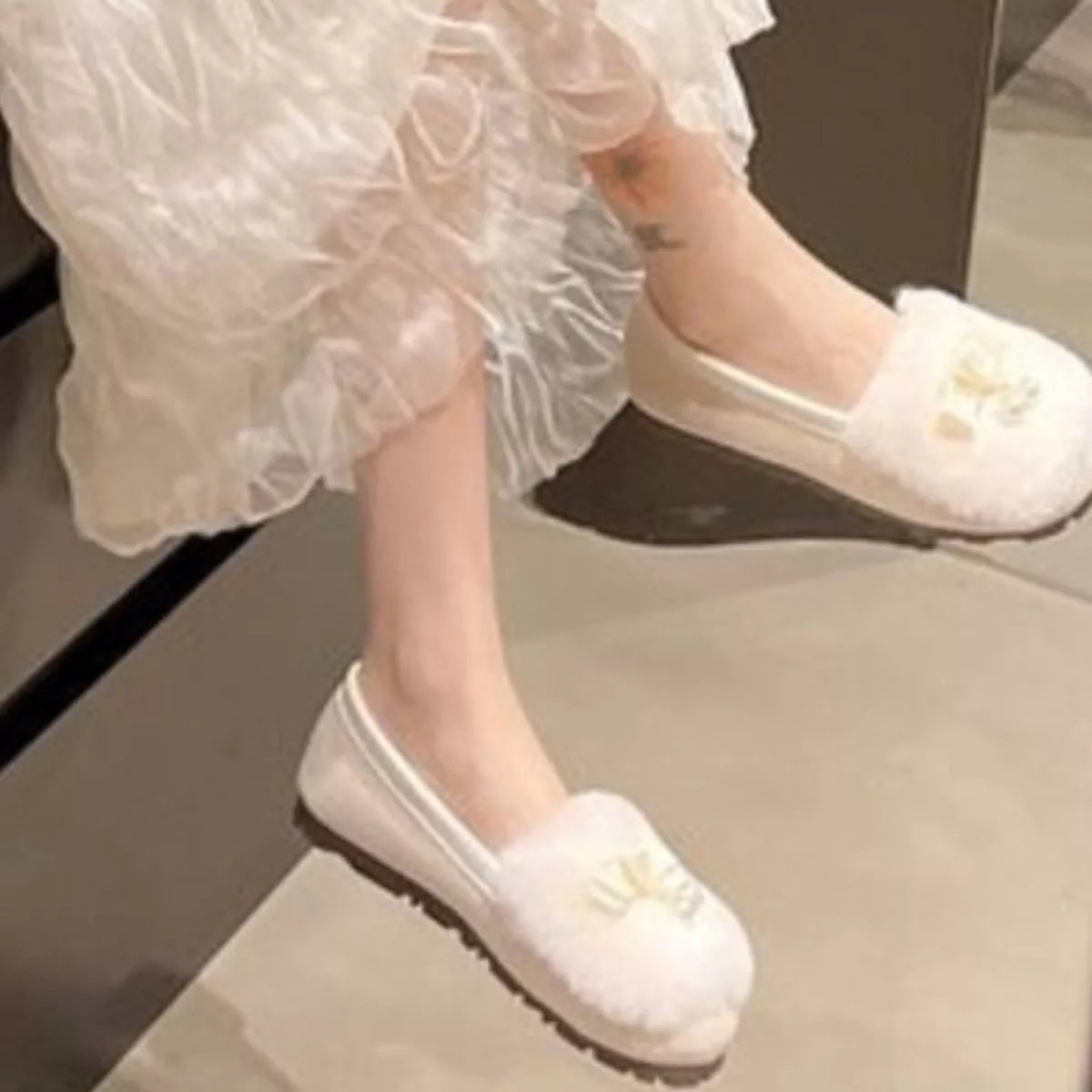 Fuzzy Pearl Bowknot Slip-Ons