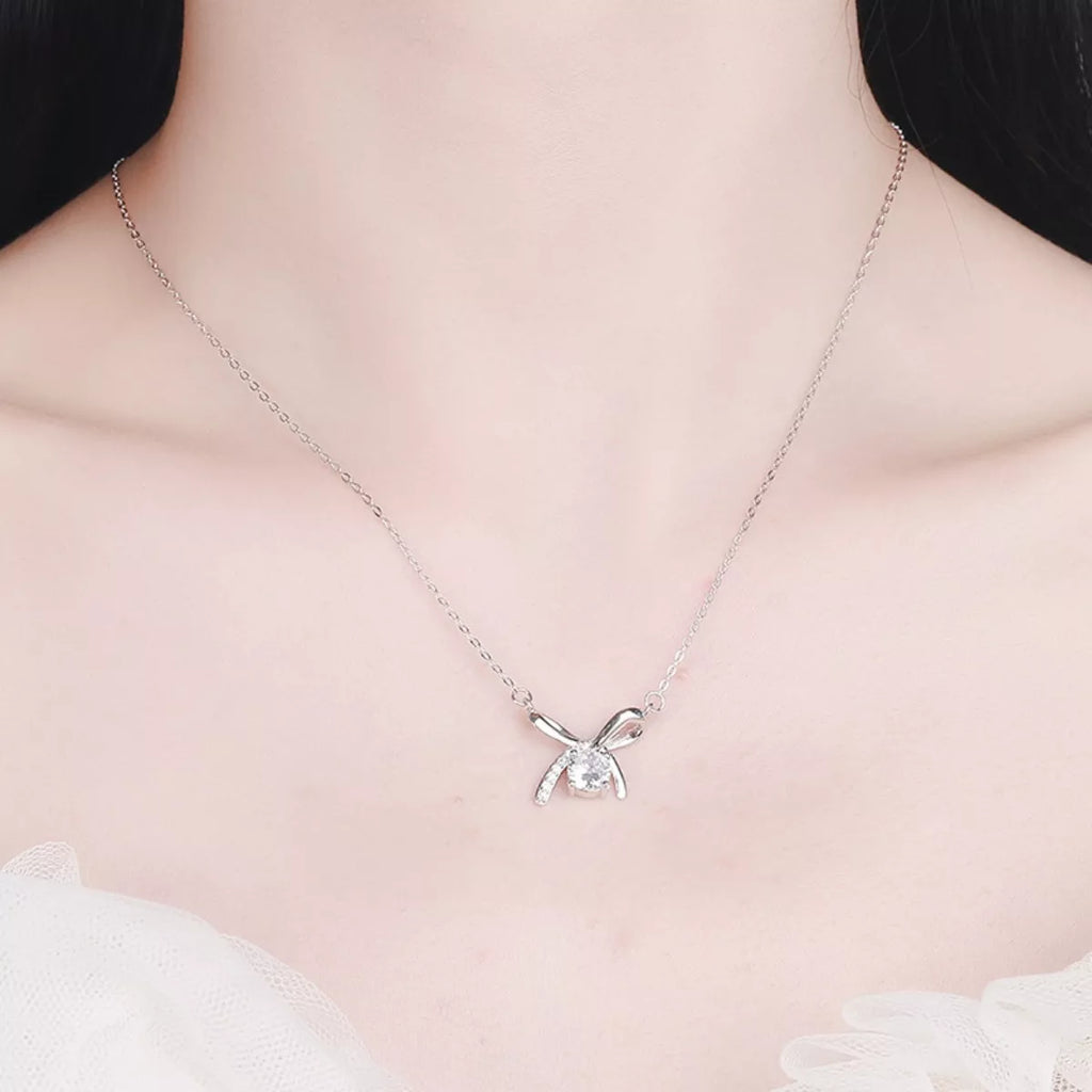 925 Sterling Silver Zircon Ribbon Pendant Necklace