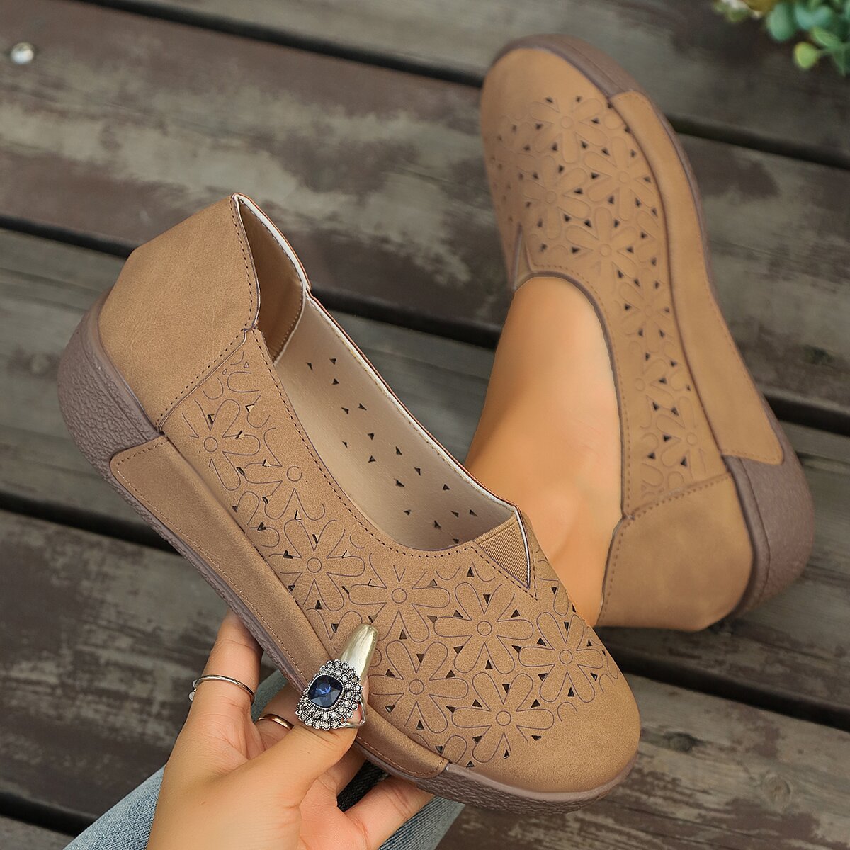 Hollow-Out Casual Loafers